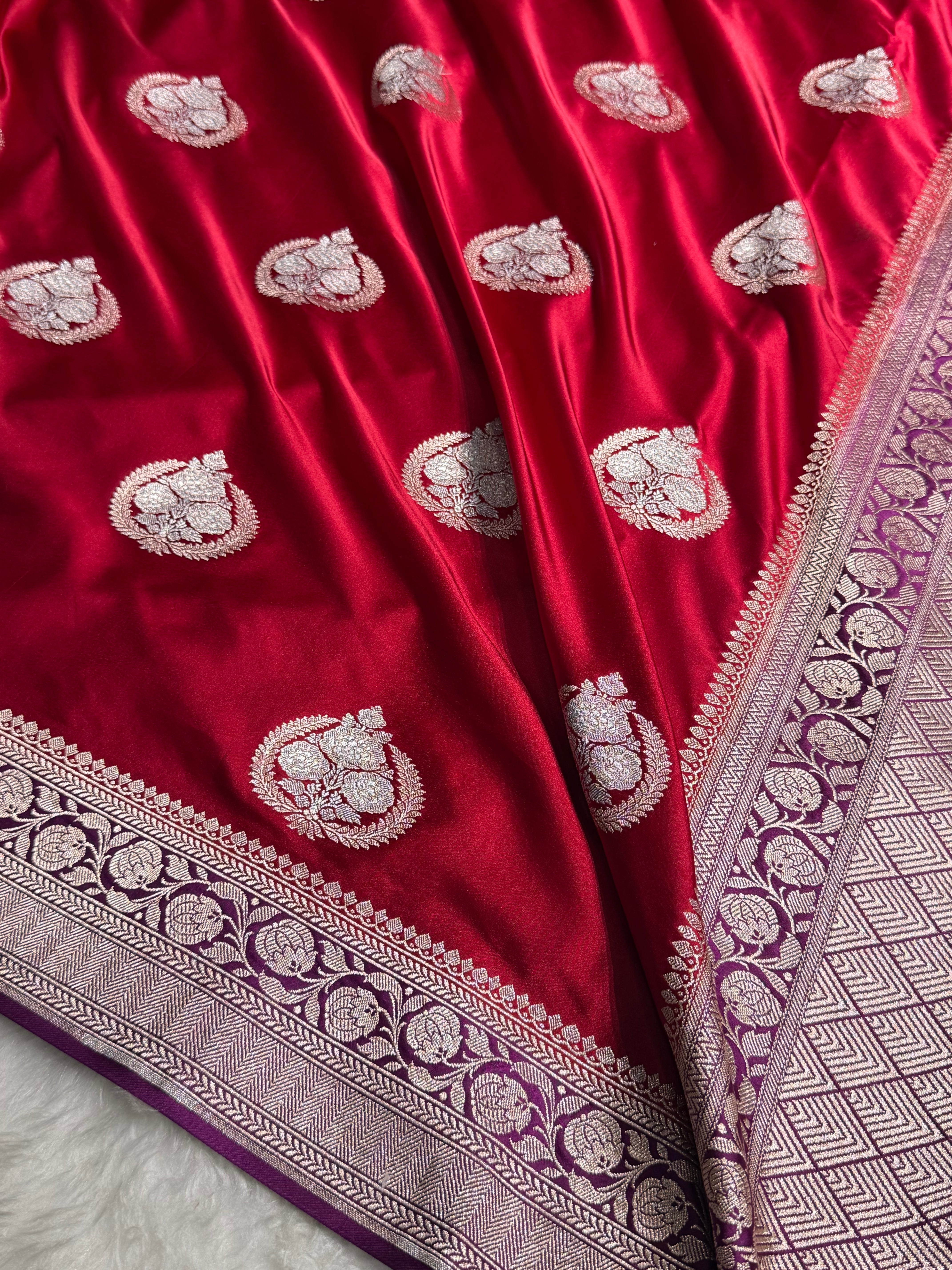 Banarasi Contrast Maroon With Wine Minakari Boota Mashru Silk Saree MS35