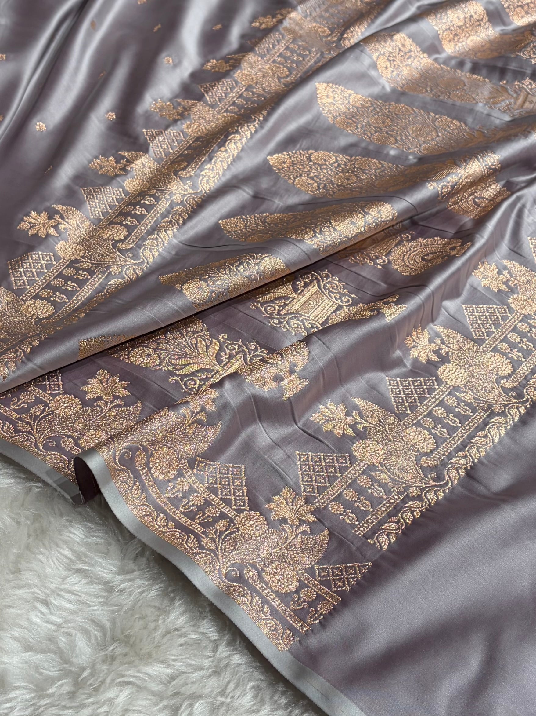 Banarasi Satin Katan Saree Booti PatterIn Sea Green Shades SK134