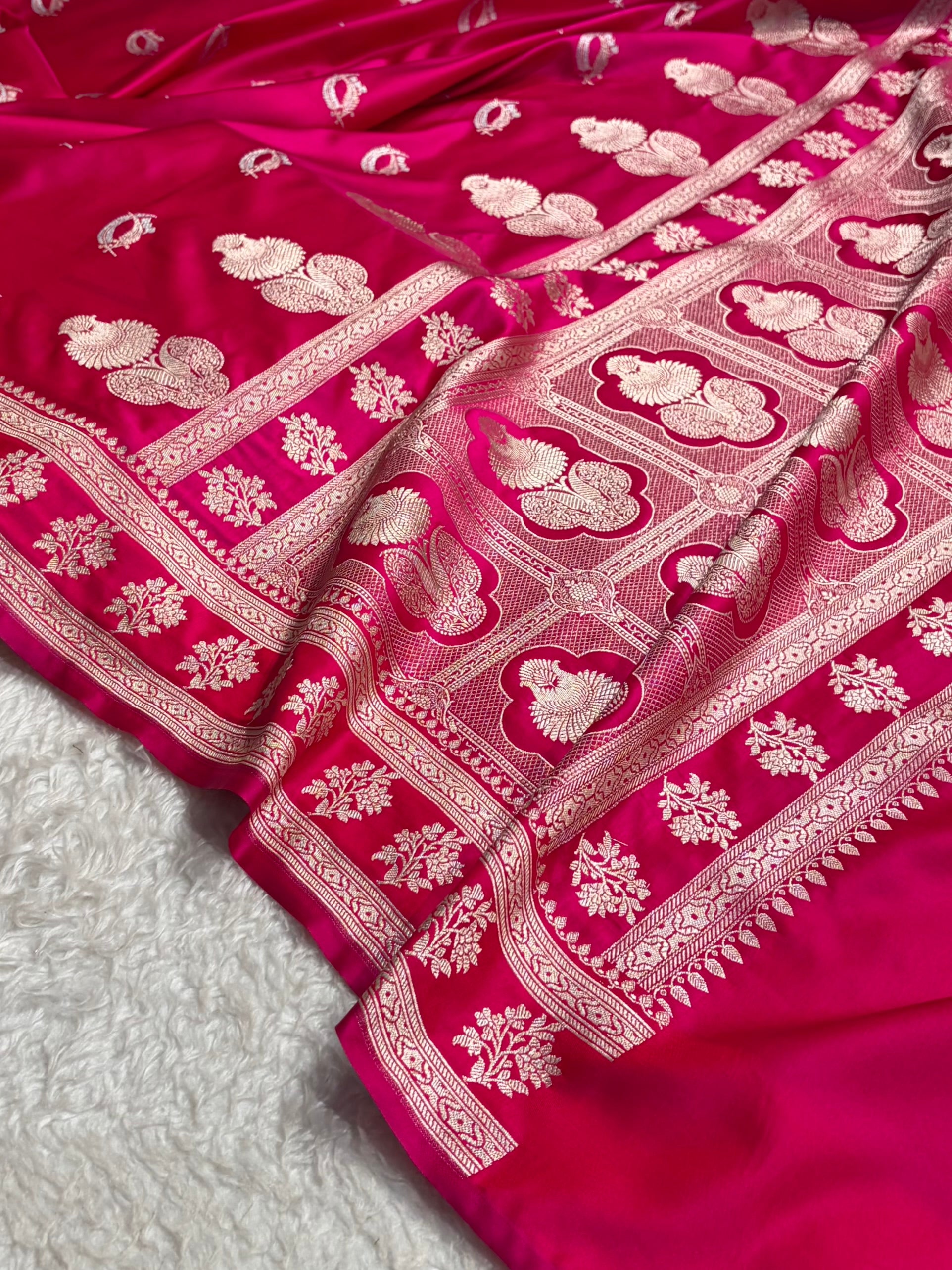 Cross Rani Shades Banarasi Boota Pattern Floral Mashru Silk Saree MSM-112