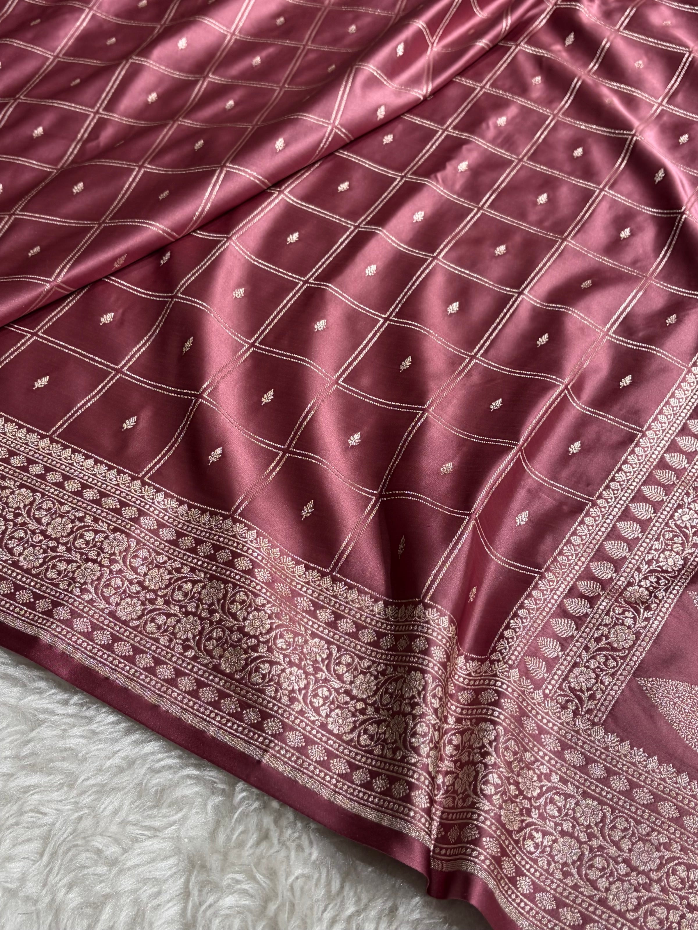 Mauve Shades Banarasi With Floral Border Mashru Silk Saree MSM-124