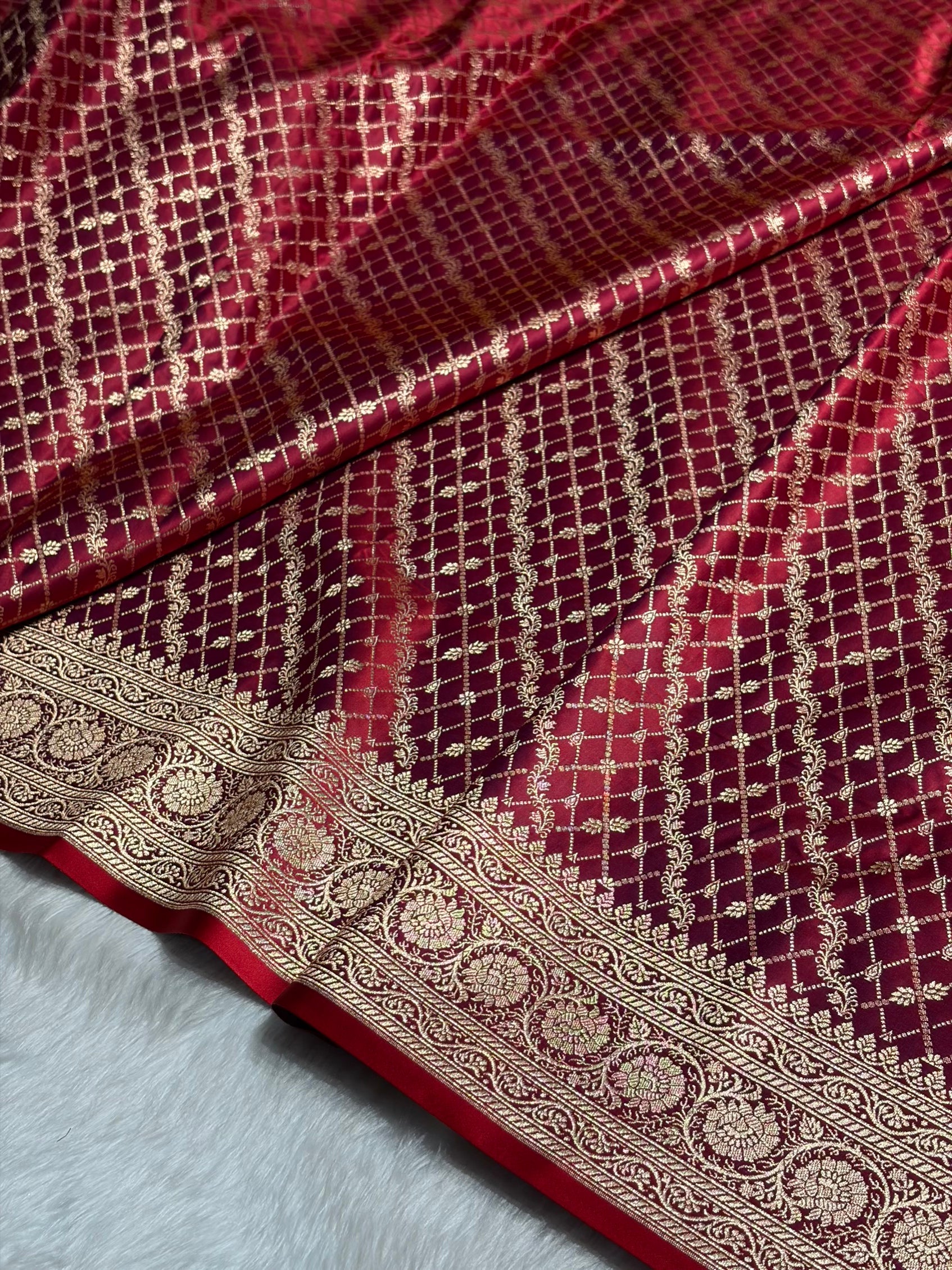 Magnetic Red Banarasi Brocade Soft Katan Silk Saree SKB-01