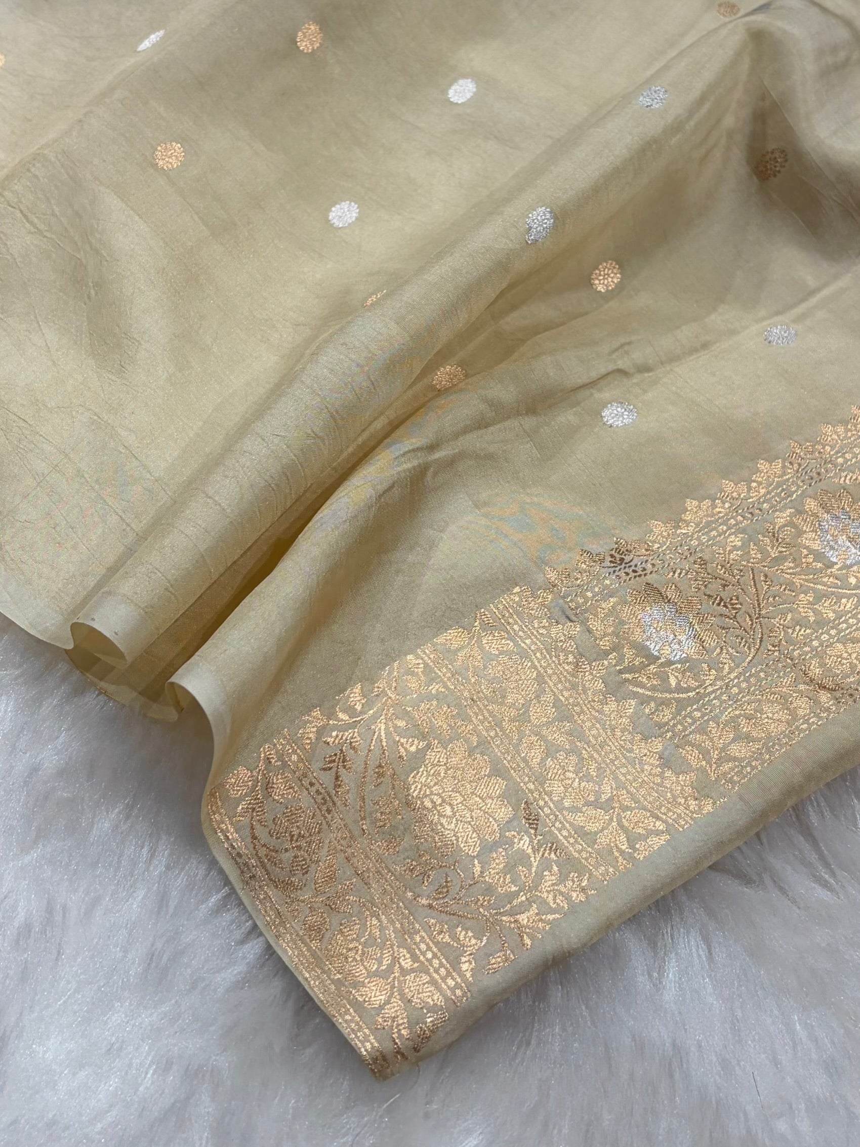 Banarasi Chocolate With Cream Contrast Shades  Boota Handwoven Pure Katan Paper Silk RM-76