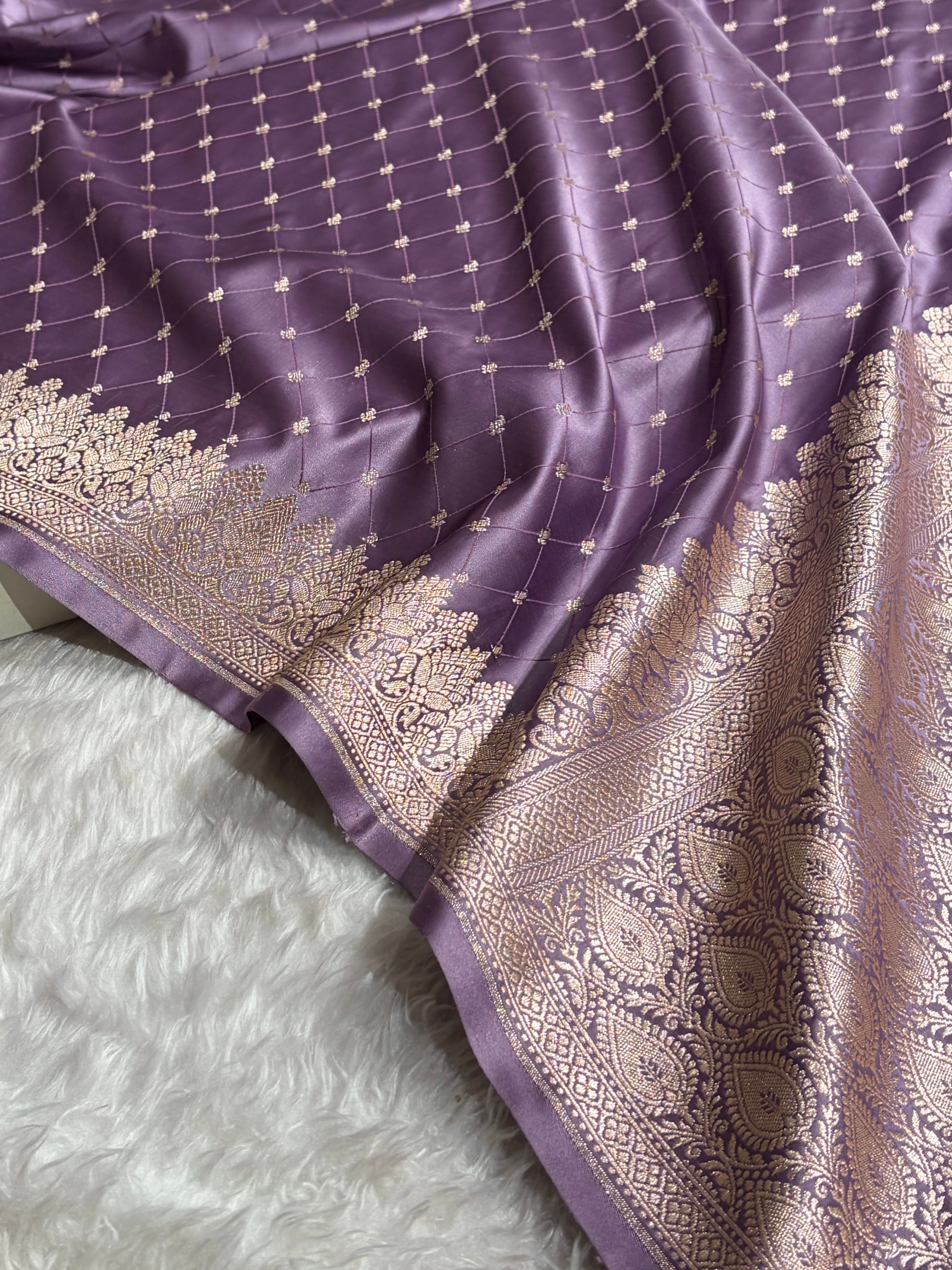 Banarasi Dusty Lavender Shades Tanchoi Motif Mashru Silk Saree MST-09