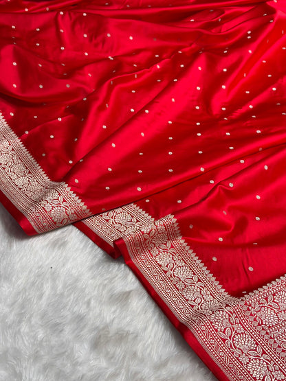 Red Shades Booti Mashru Silk Saree MS65
