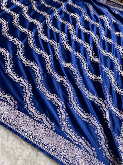 Banarasi Cross Pattern in Royal Blue Shades Floral Mashru Silk Saree MS93