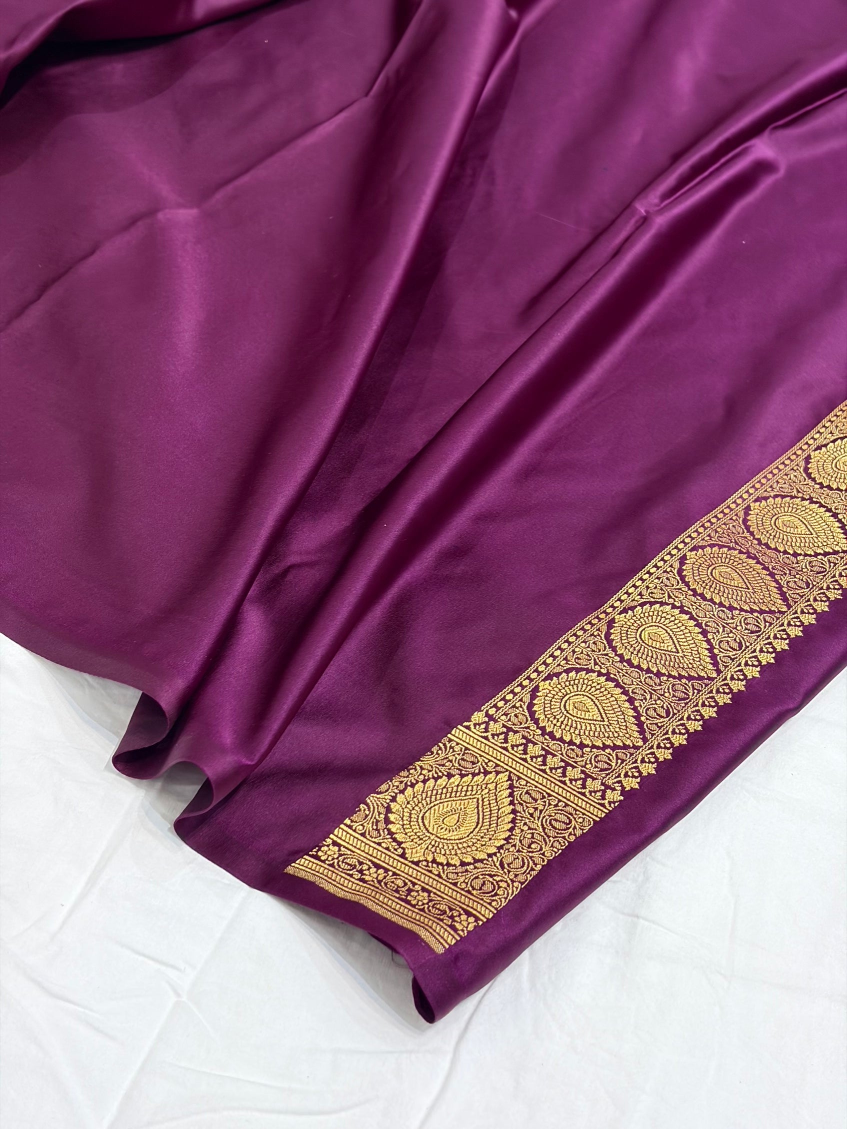 Wine Shade With Booti Pattern Mashru Silk Saree