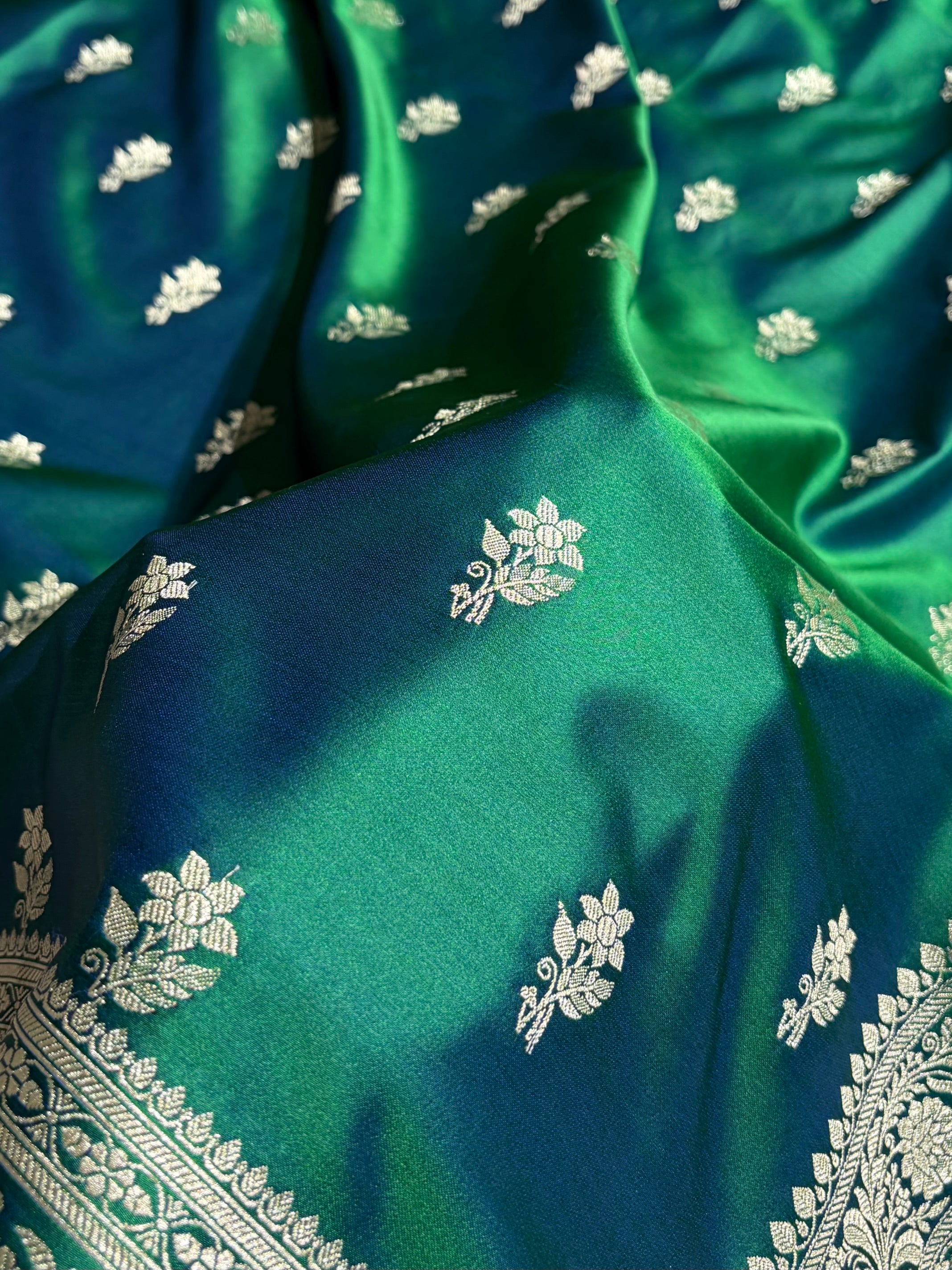 Cross Green Shades Banarasi Boota Pattern Floral Mashru Silk Saree MSM-120