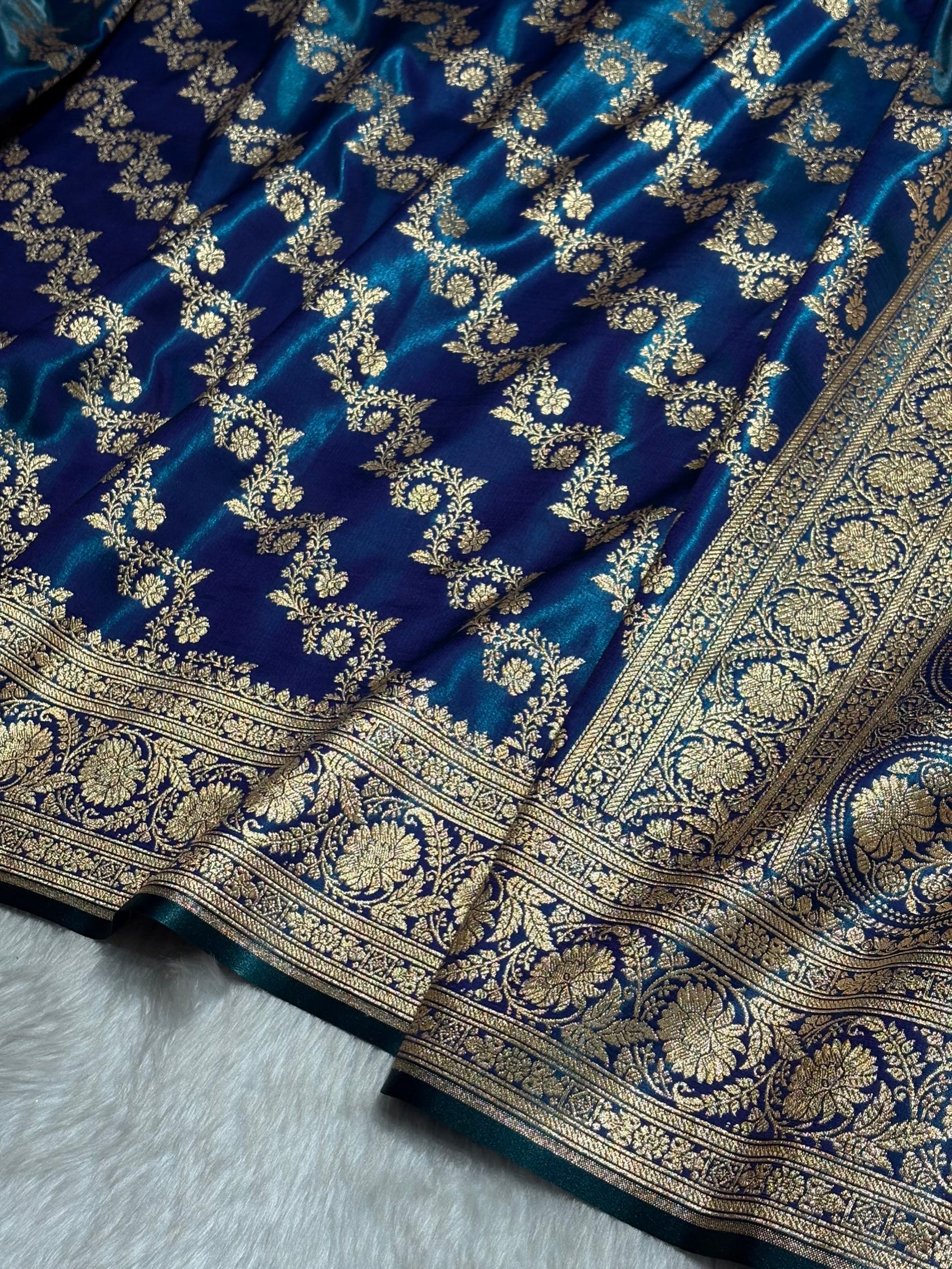 Peacock Shades Banarasi Satin Silk Saree SS32