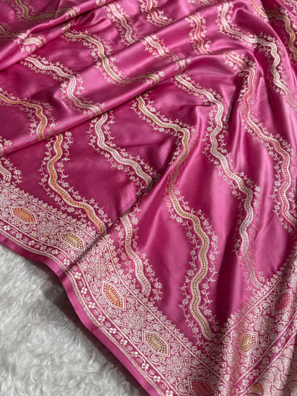 Banarasi Minakari Cross Pattern in Pink Shades Floral Mashru Silk Saree MS93