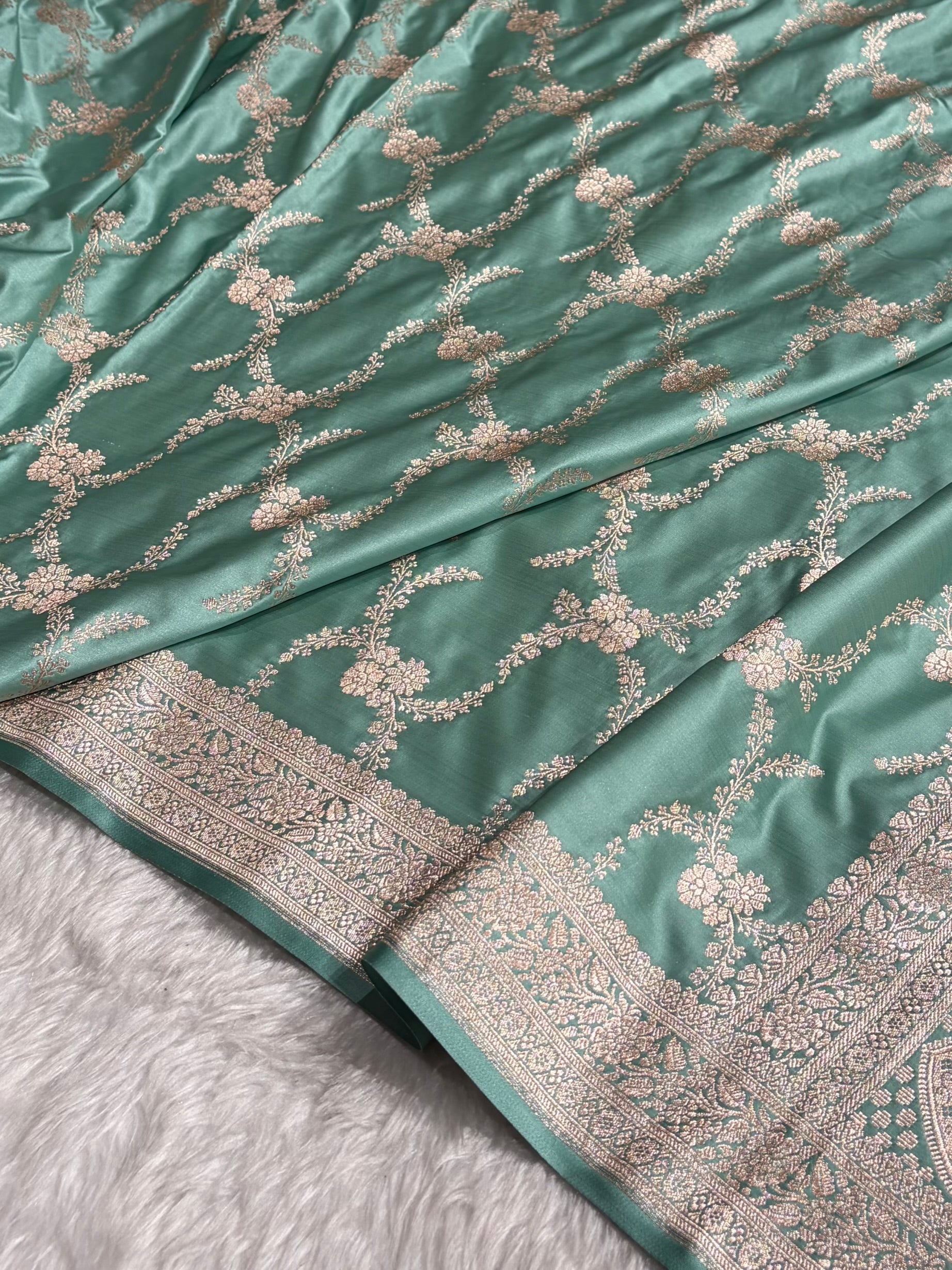 Sea Green Shades Banarasi With Floral Border Mashru Silk Saree MSM-127