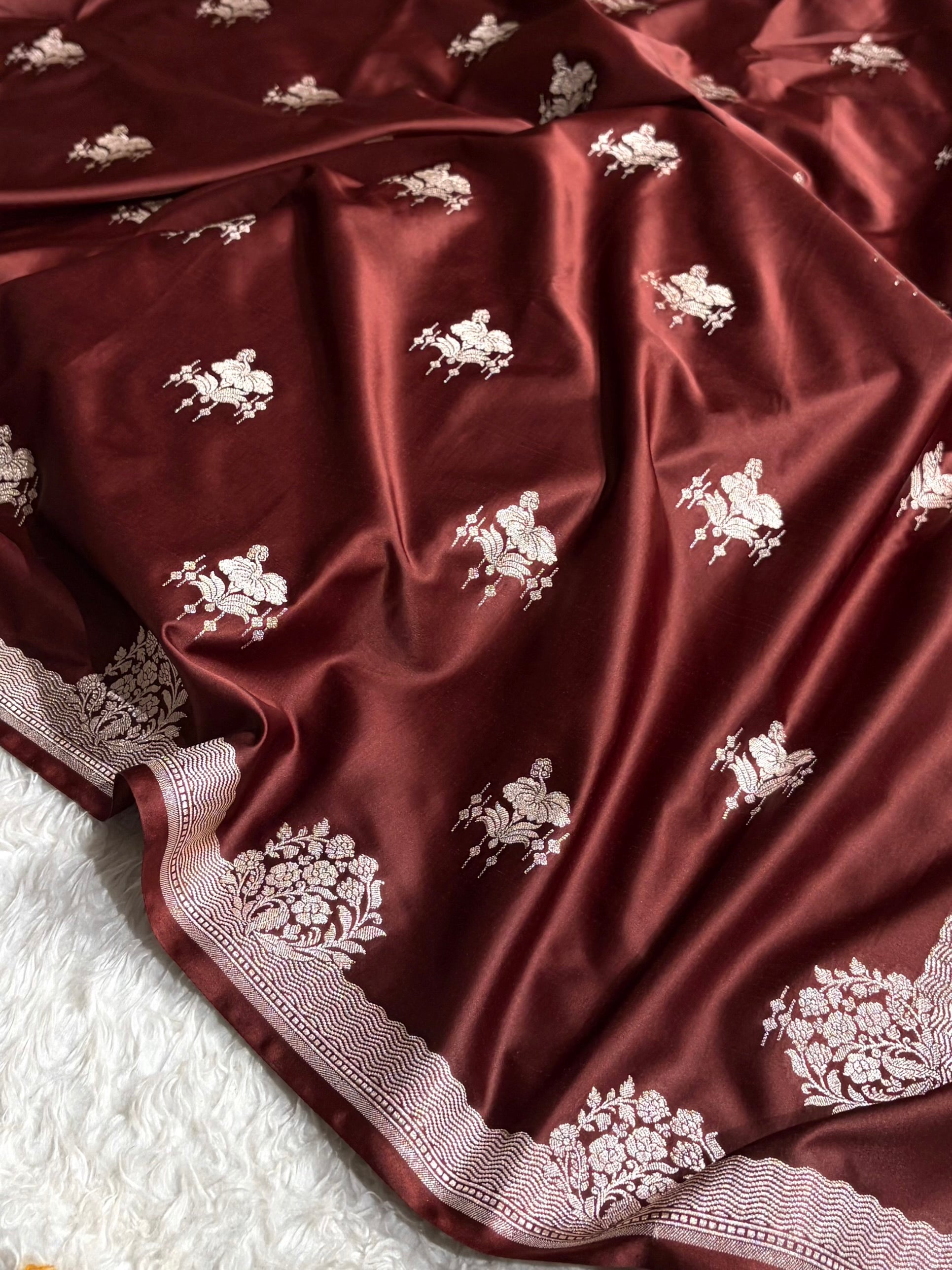 Banarasi Chocolate Shades Floral Mashru Silk Saree MS87
