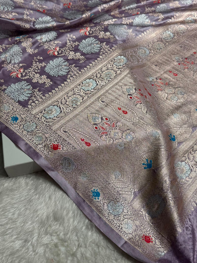 Banarasi Floral Minakari Jaal Pattern in Dusty Lavender Shades Floral Mashru Silk Saree MCS100