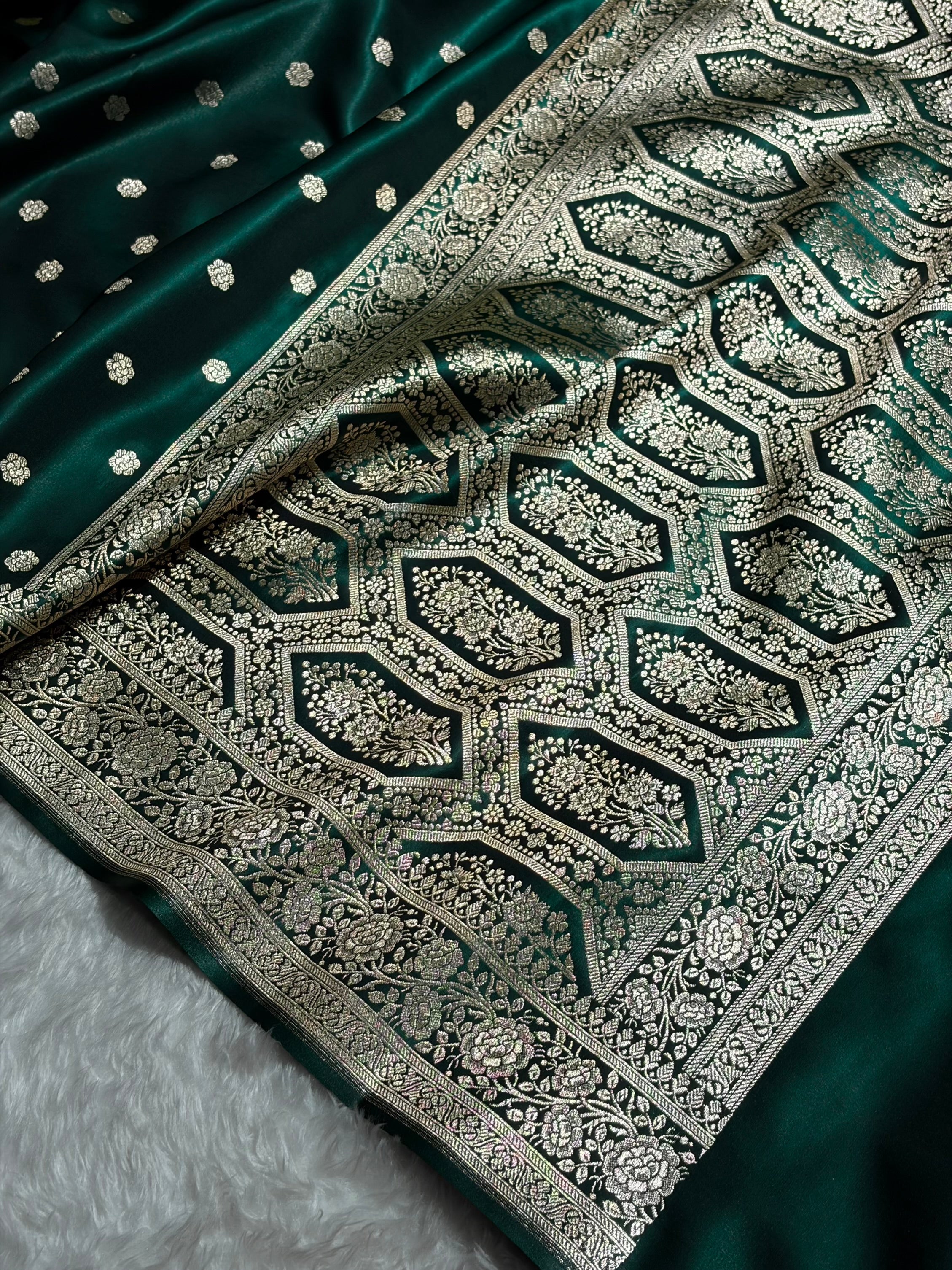 Banarasi Dark Bottle Green Shades Booti Pattern Banarasi Satin Silk Saree SS63