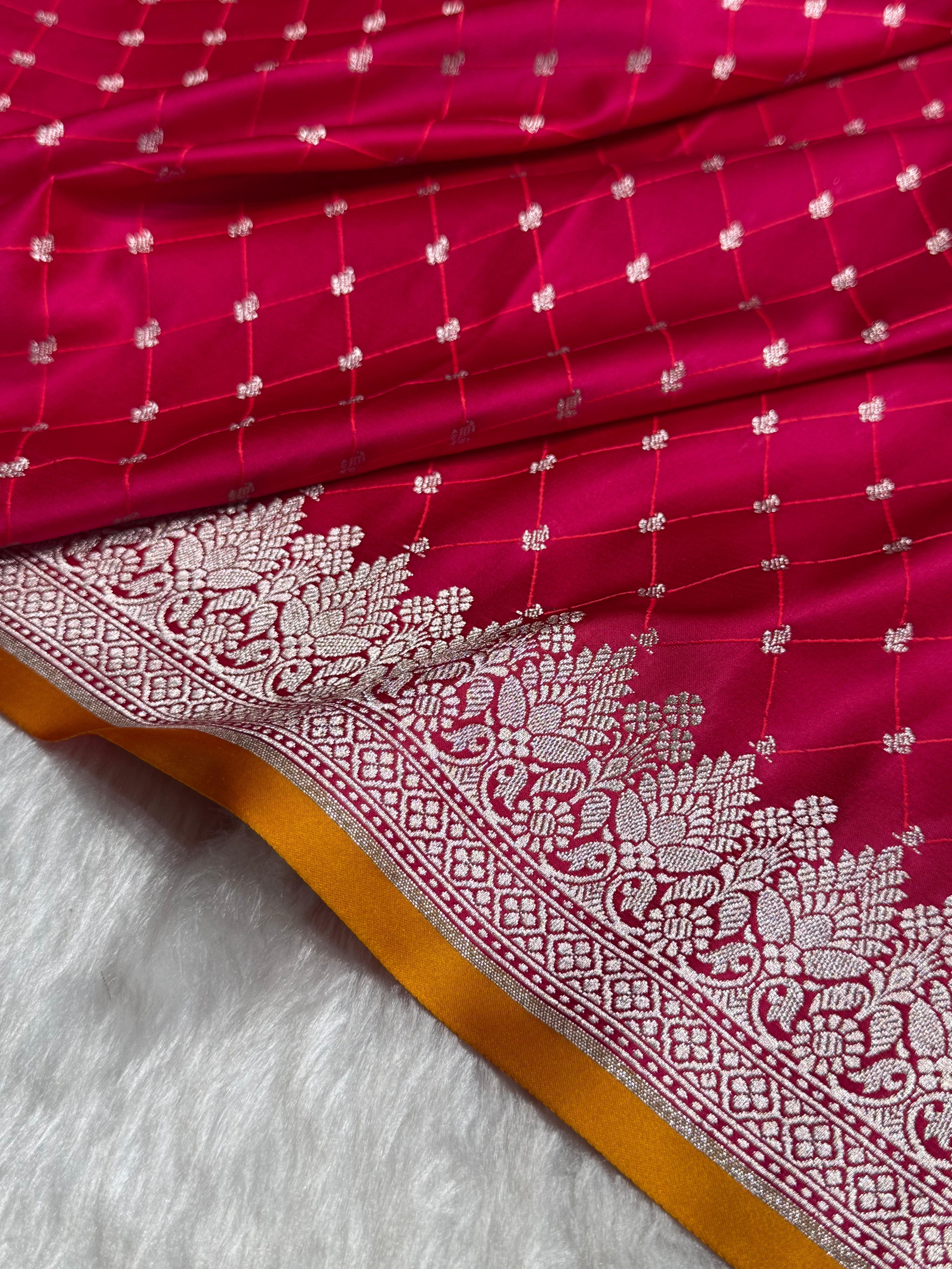 Ruby Pink Shades Tanchoi Motif Mashru Silk Saree MST-09