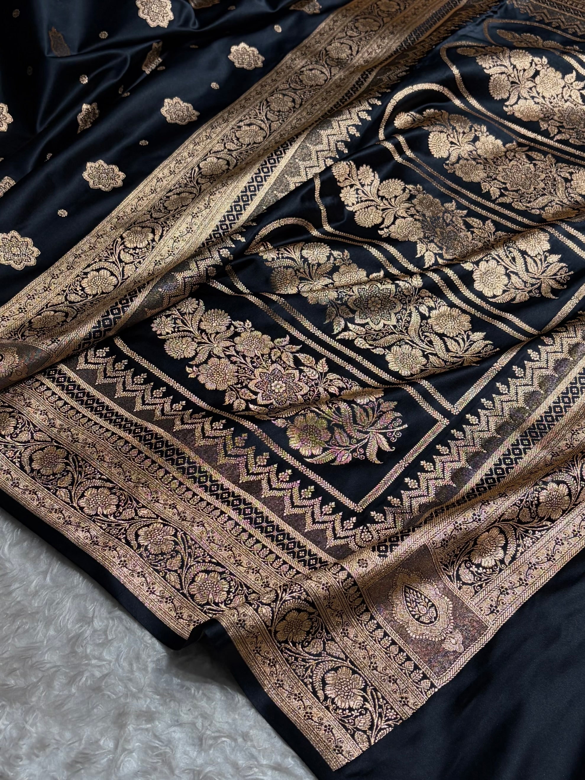 Banarasi Satin Katan Saree Floral Boota Pattern in Black Shades SK146