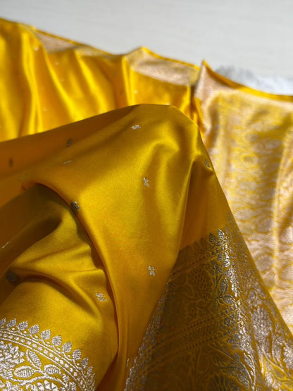 Summer Yellow Shades Booti Mashru Silk Saree MS70