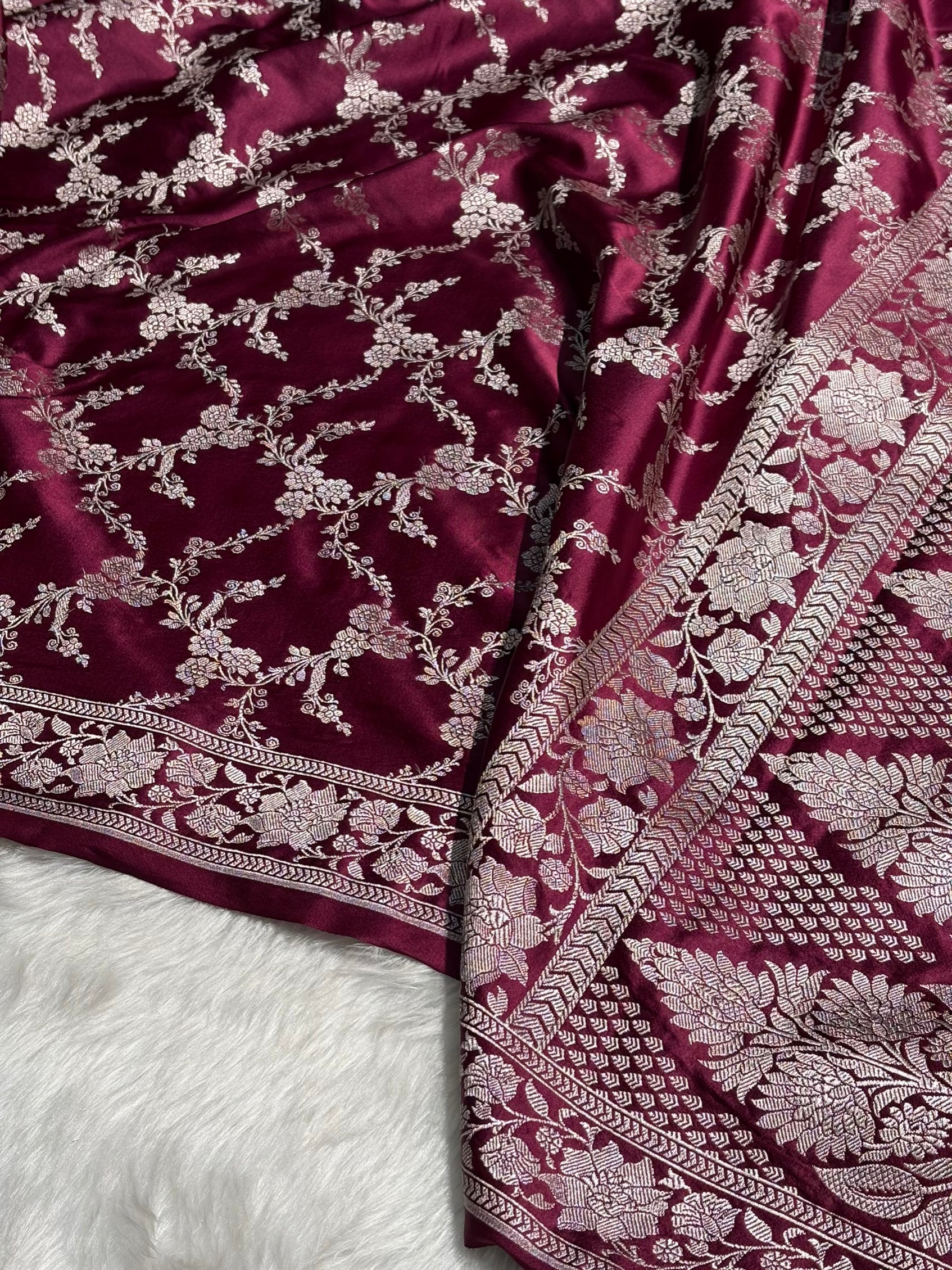 Garnet Jaal Pattern Mashru Silk Saree MS56