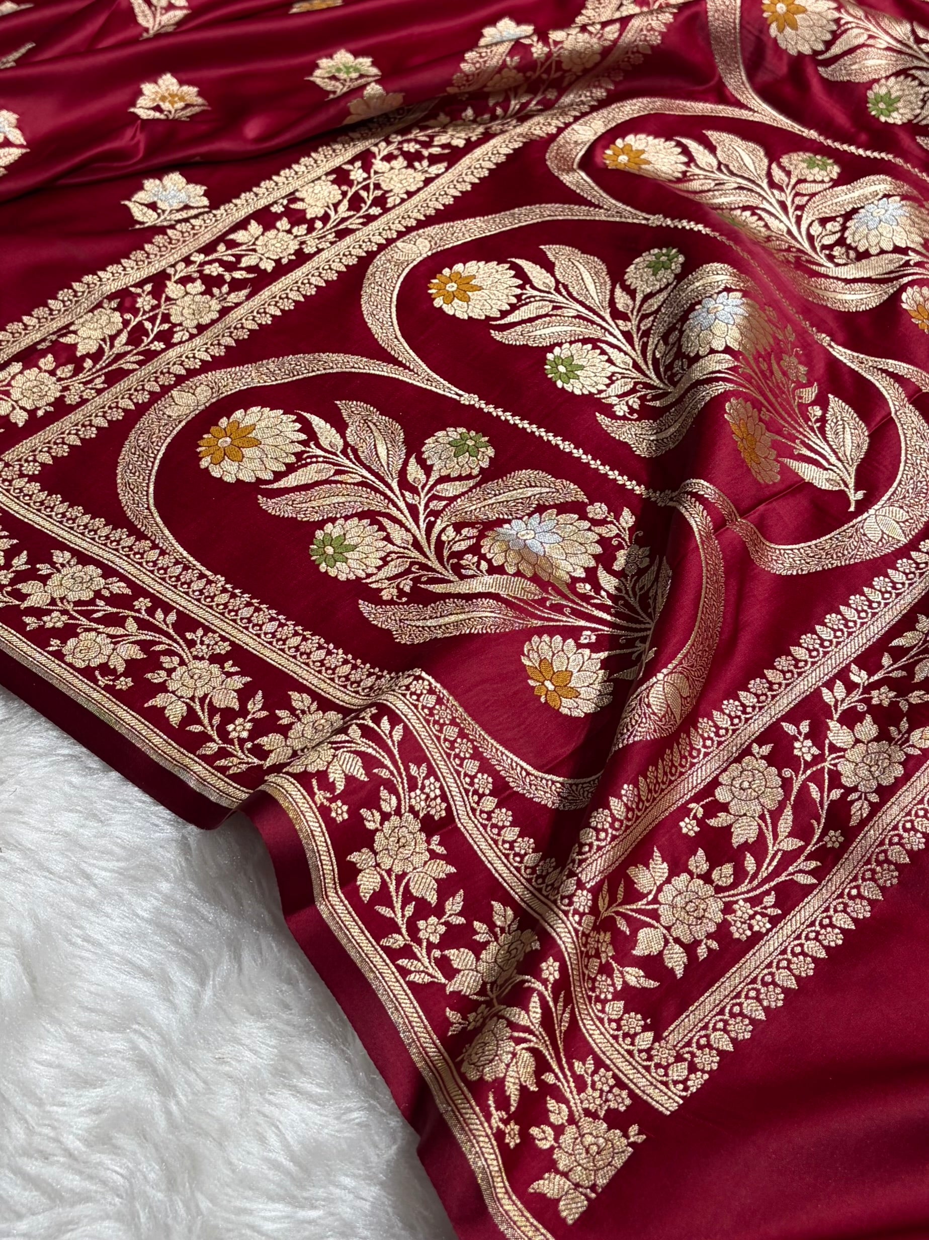 Premium Banarasi Satin Katan Saree With Minakari Boota in Maroon Shades SK112
