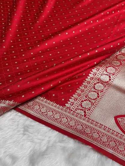 Red Shades Tanchoi Motif Mashru Silk Saree MST-13