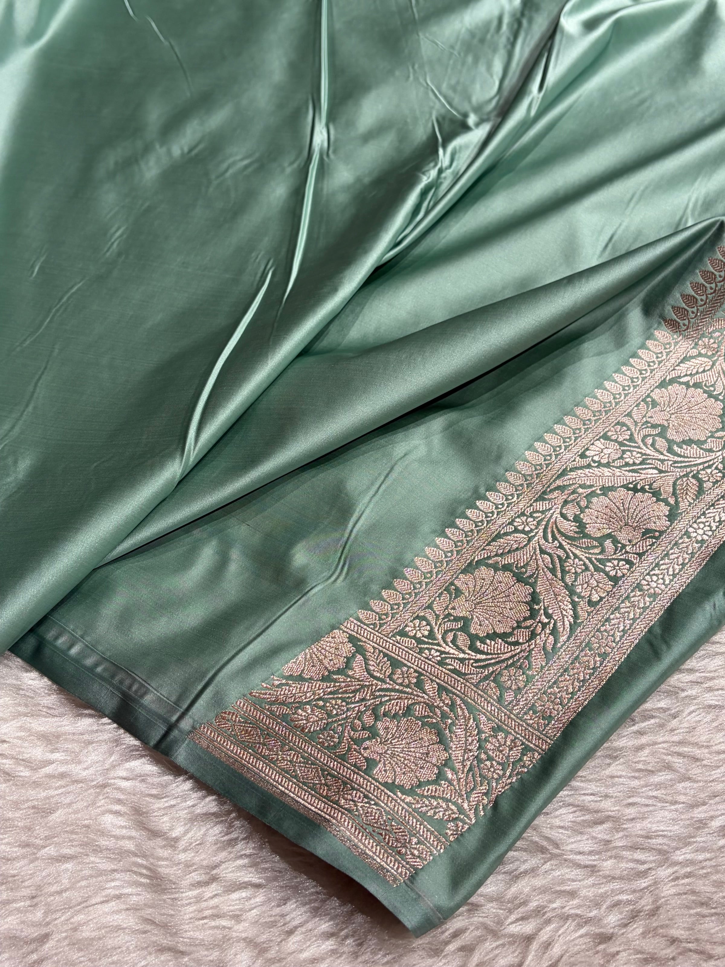 Sea Green Shades Banarasi With Floral Jaal Pattern Mashru Silk Saree MSM-132