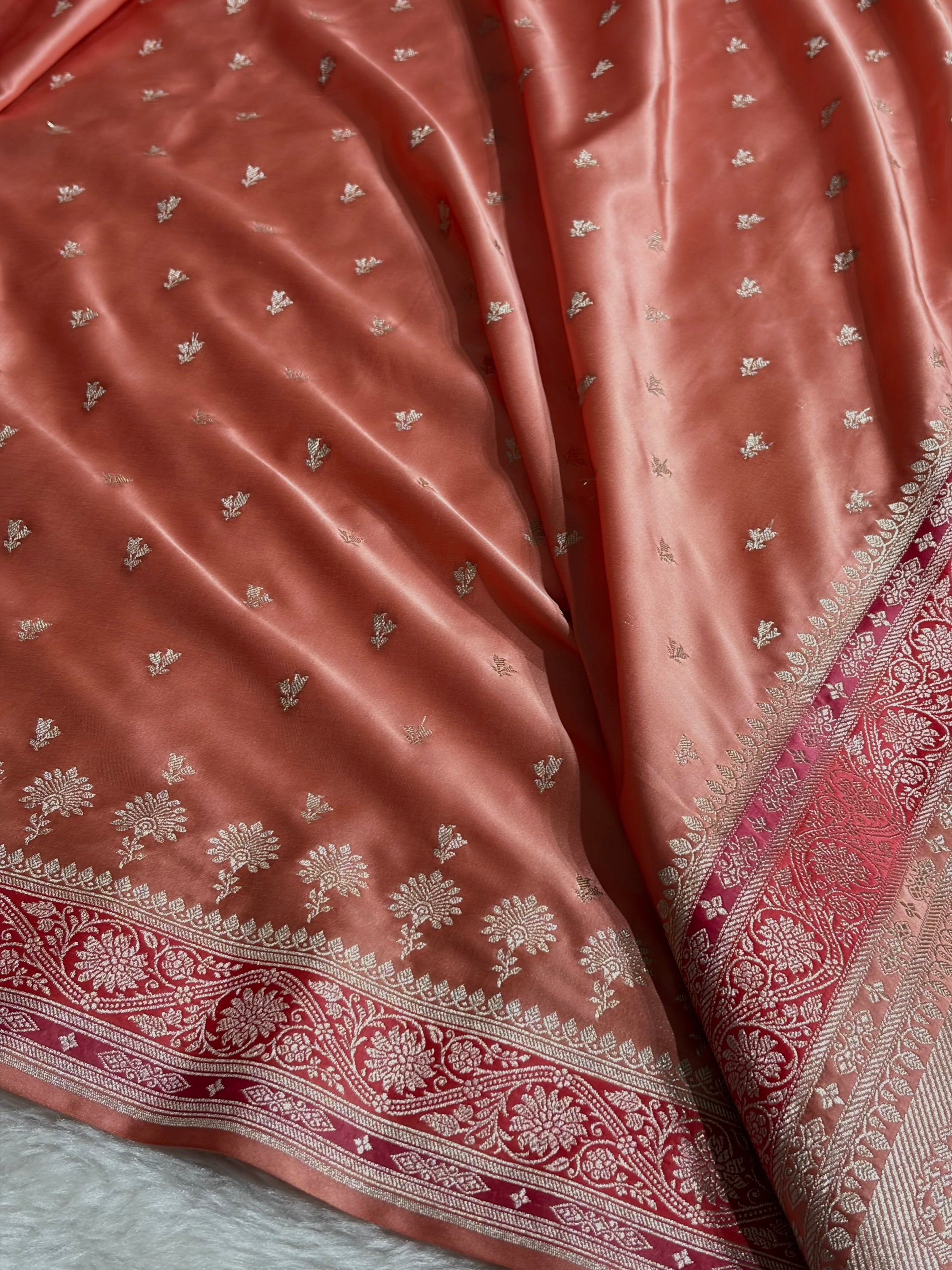 Banarasi Peach Shades Minakari Booti Mashru Silk Saree MCS72