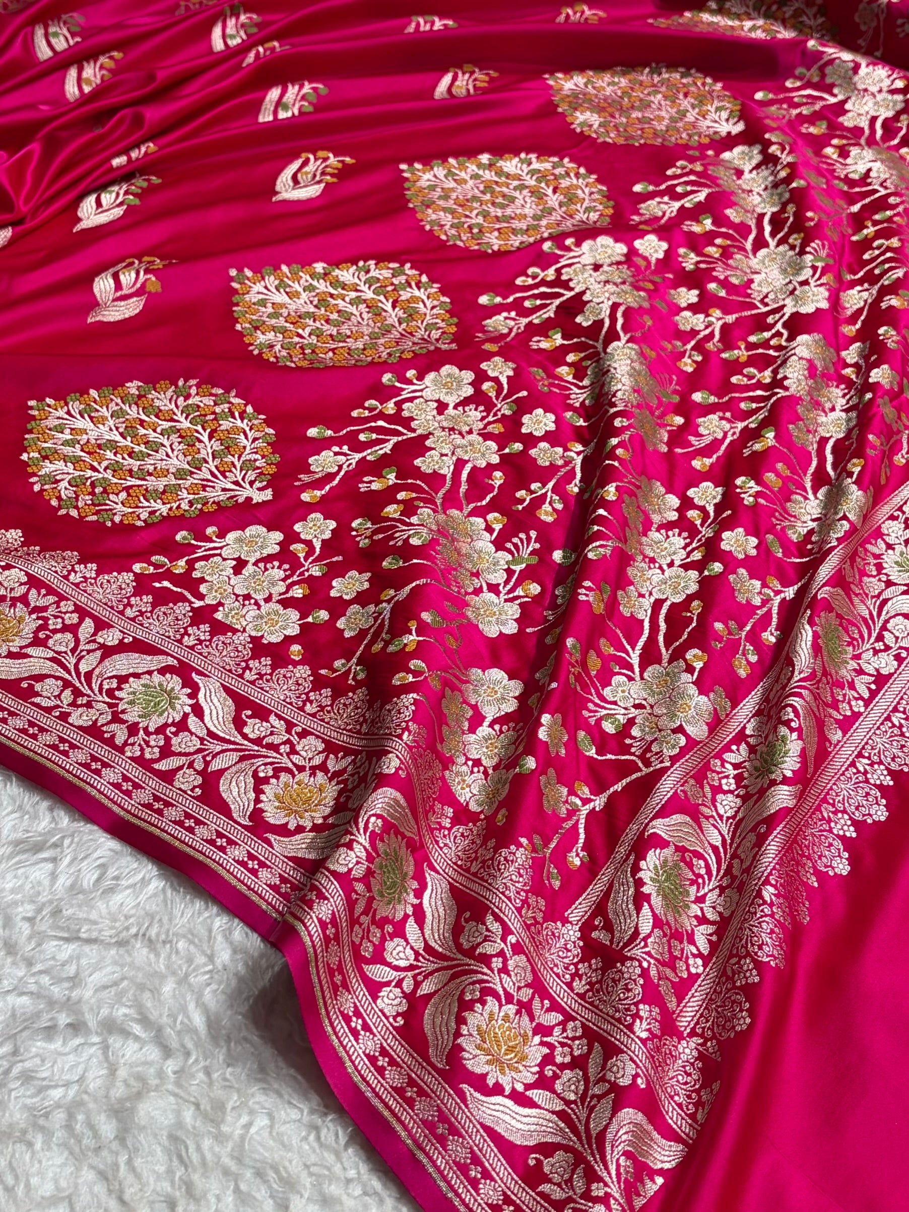 Cross Rani Shades Banarasi Boota Pattern Minakari Floral Mashru Silk Saree MSM-121