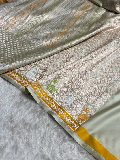 Banarasi Pastel Beige Shades Floral Minakari Skirt Border Mashru Silk Saree MSM-83