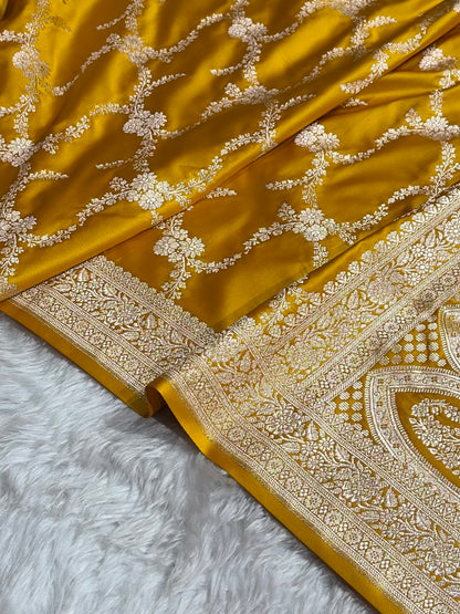 Rich Mustard Yellow Shades Banarasi With Floral Border Mashru Silk Saree MSM-127