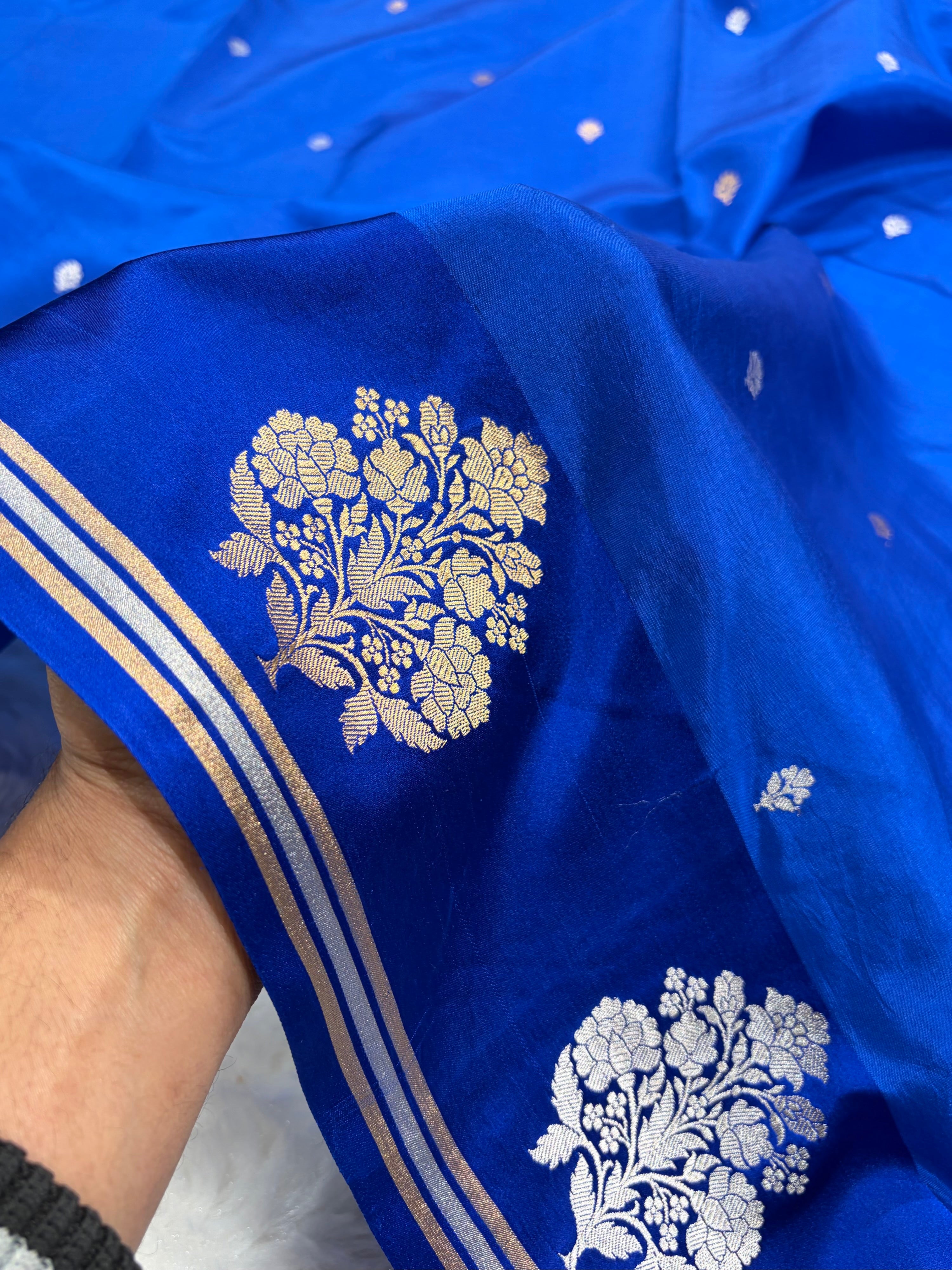 Royal Blue Handwoven Kaduwa Pure Katan Paper Silk RM-01