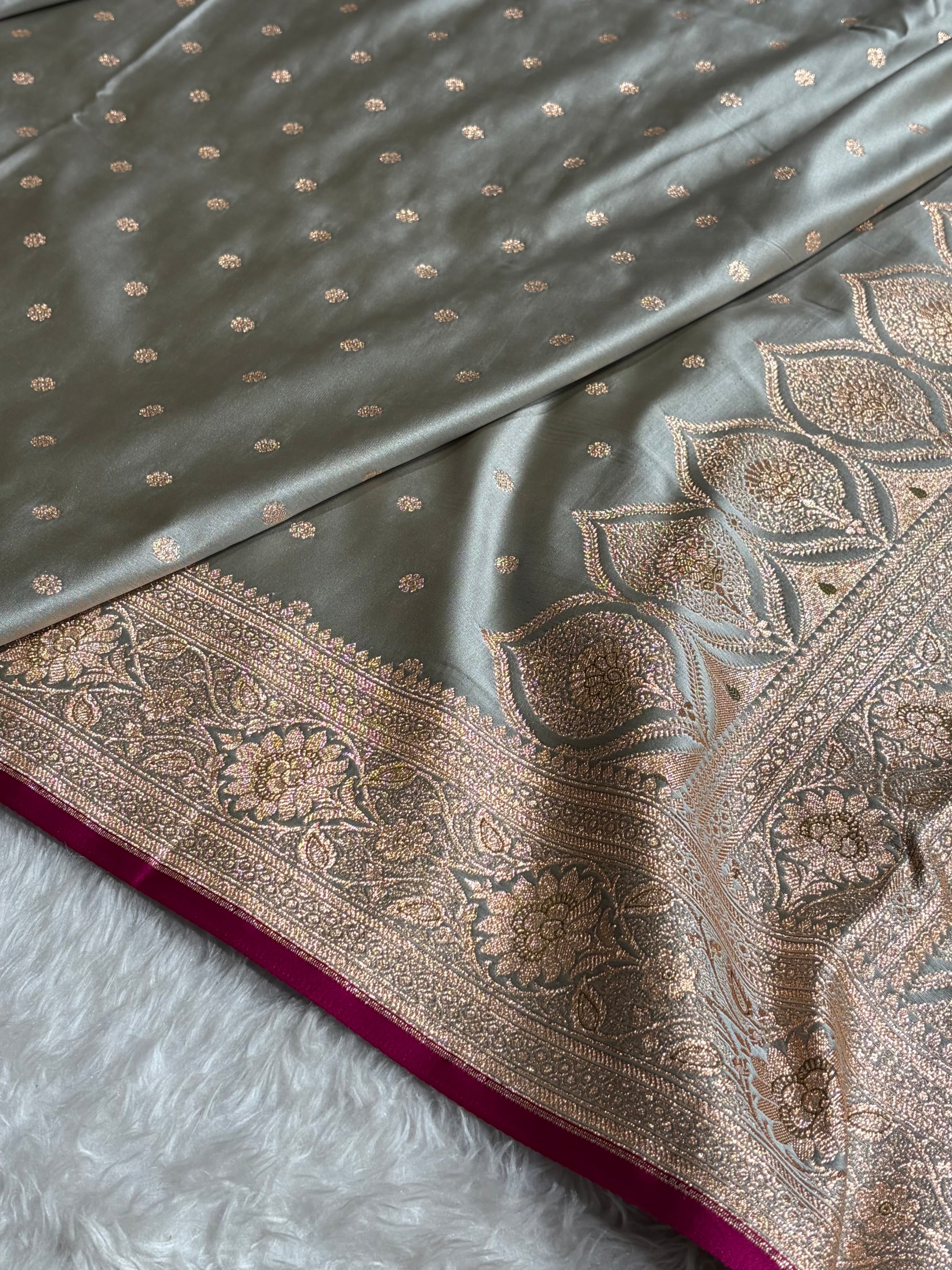 Banarasi Grey Booti Satin katan Silk Saree SK11