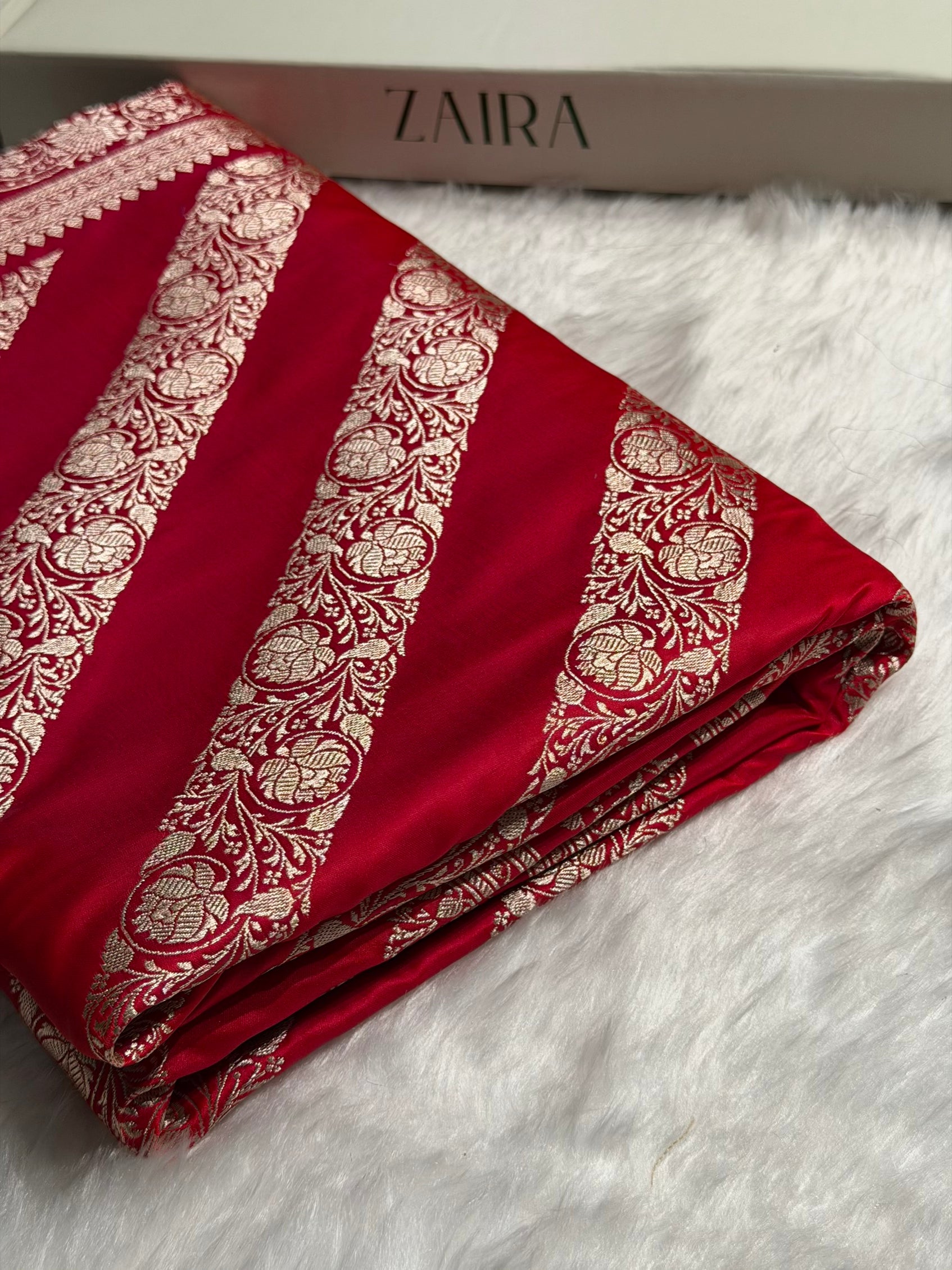 Red Shades Banarasi Cross Pattern Floral Mashru Silk Saree MSM-102