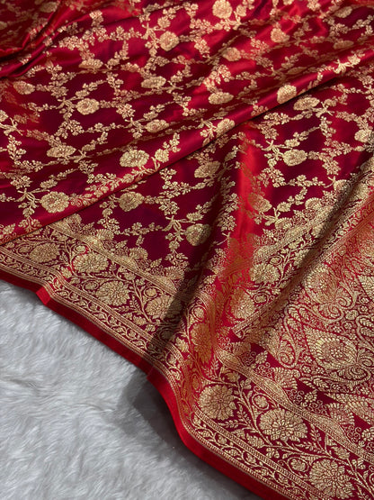 Reddish Magenta Shades Jaal Floral Pattern Satin Katan Silk Saree SK80