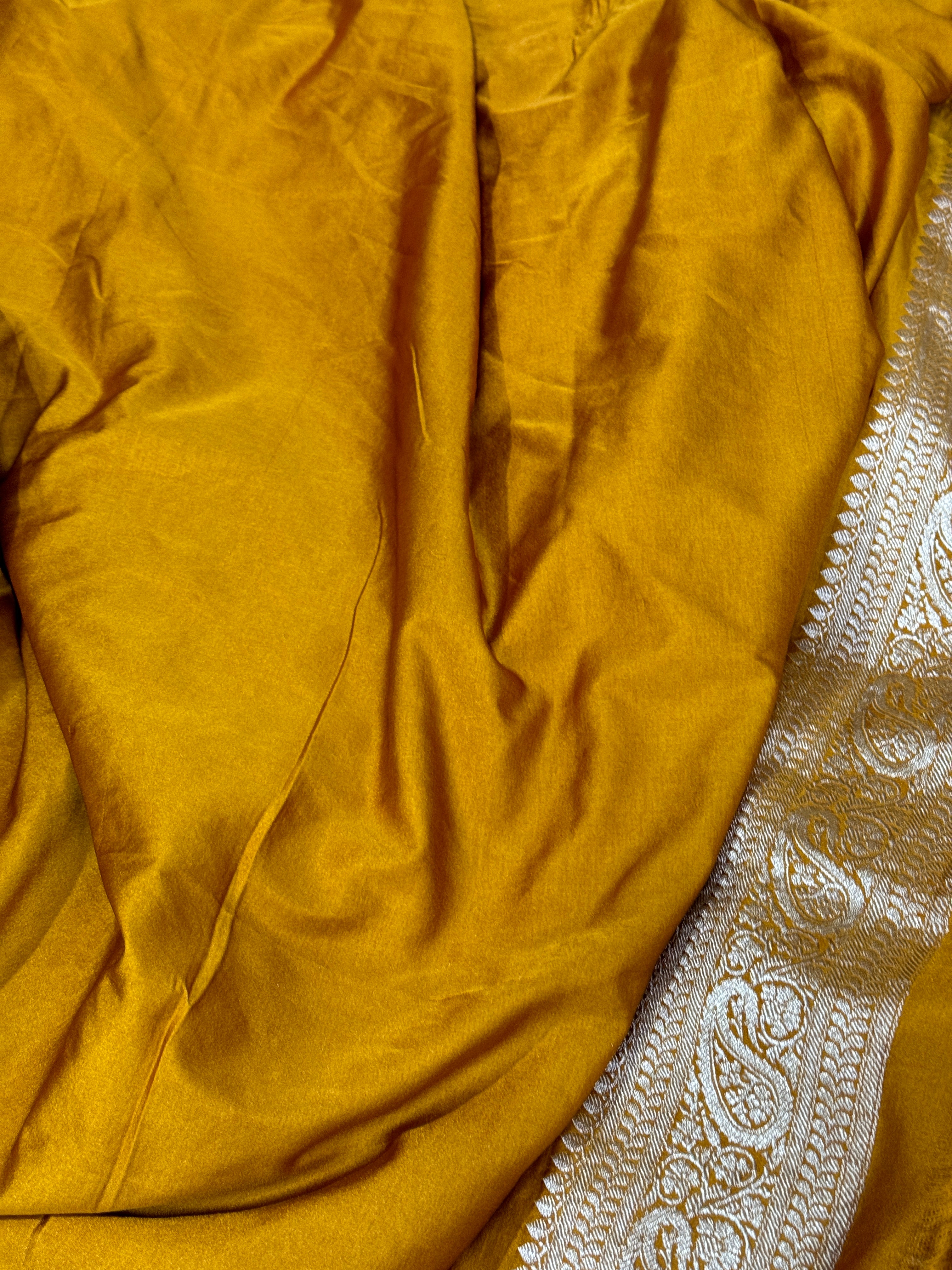 Mauve -Mustard Motif Mashru Silk Saree