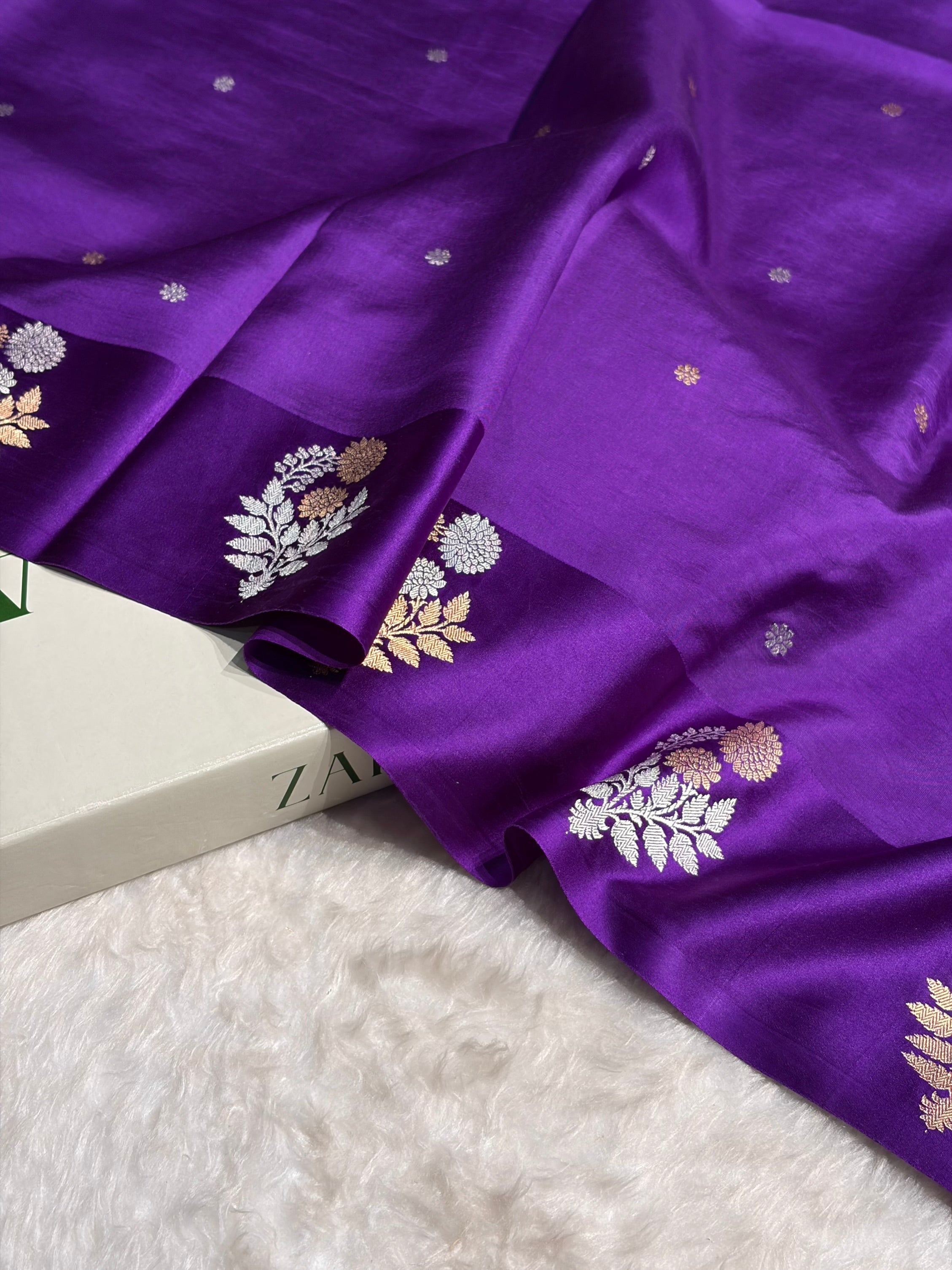 Purple Shade Handwoven Kaduwa Pure Katan Raw Mango Silk RM-05