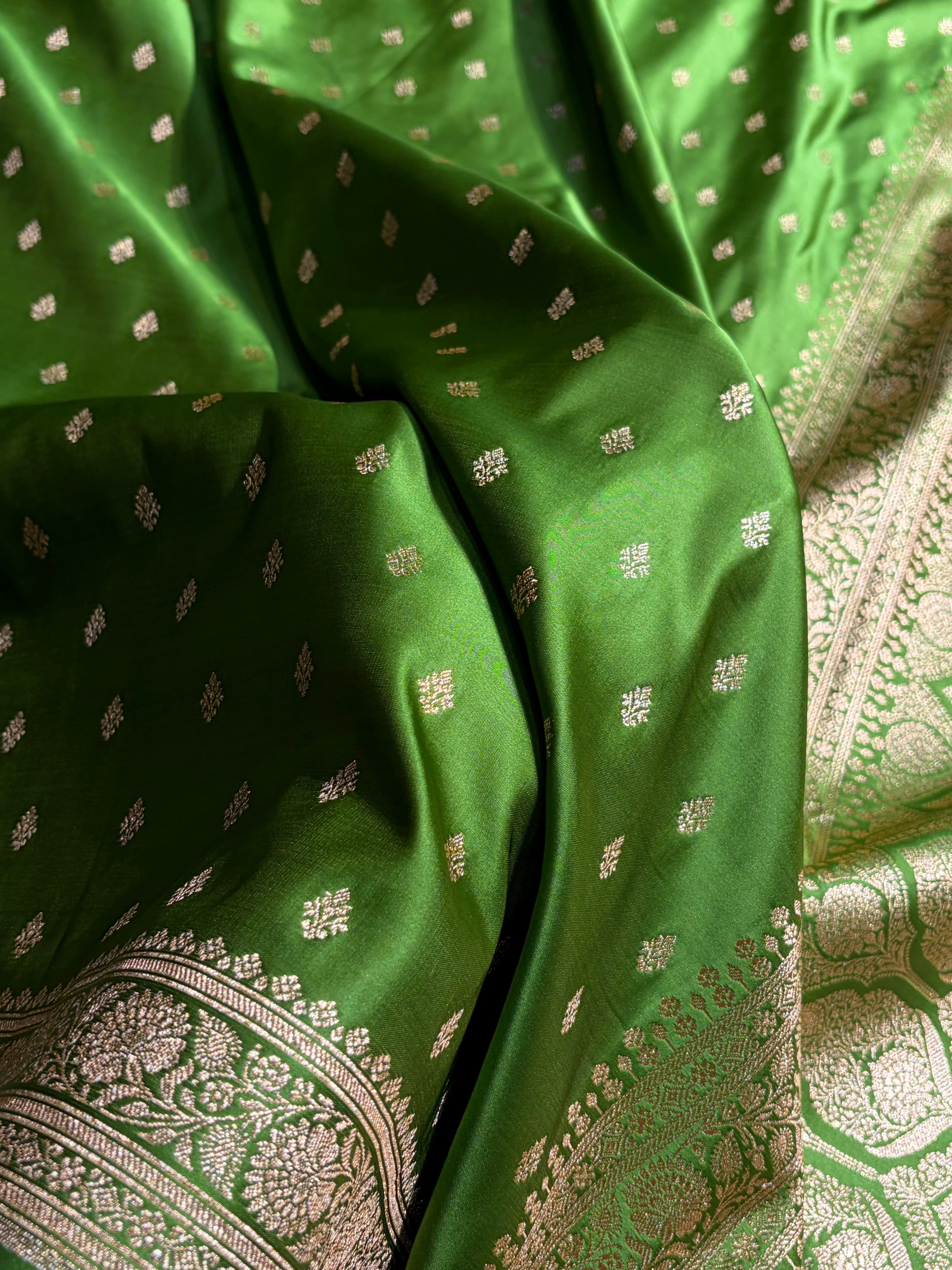 Banarasi Boota Katan Silk Saree In Mahndi Green Shades SK03