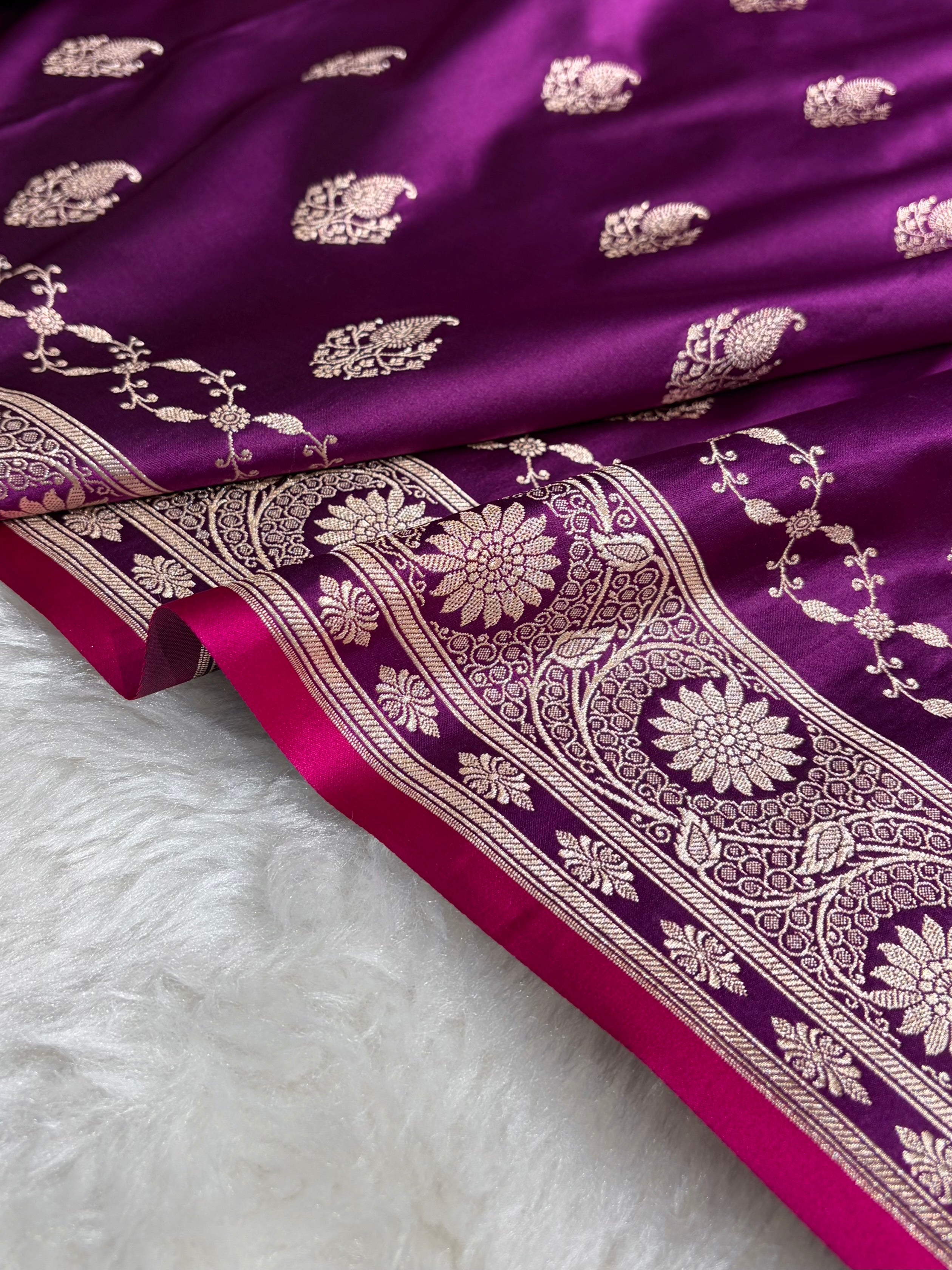 Magentic Wine Shades Banarasi Boota Pattern Floral Mashru Silk Saree MSM-114