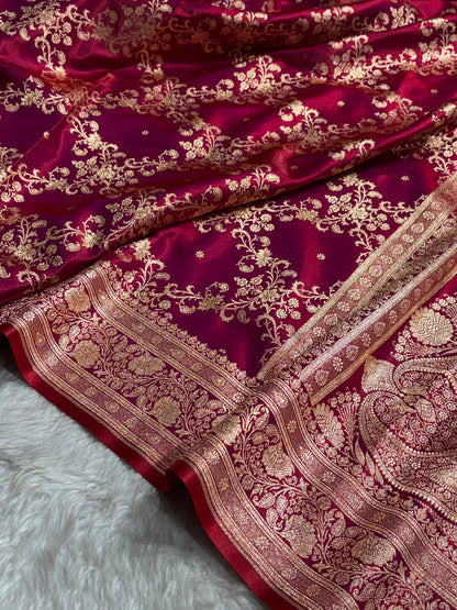 Reddish Magenta Shades Jaal Pattern Banarasi Satin Silk Saree SS48