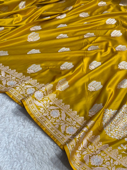 Mustard Gold Shades Banarasi Boota Pattern Minakari Floral Mashru Silk Saree MSM-122