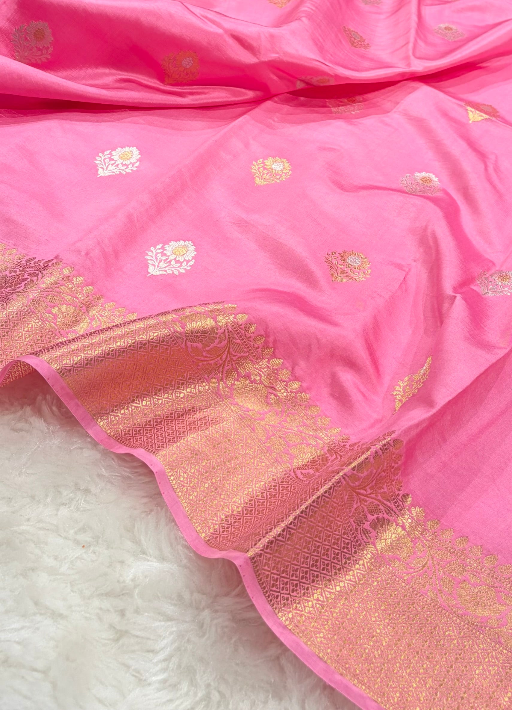 Banarasi Baby Pink Shades Meenakari Boota Handwoven Pure Katan Paper Silk RM-74