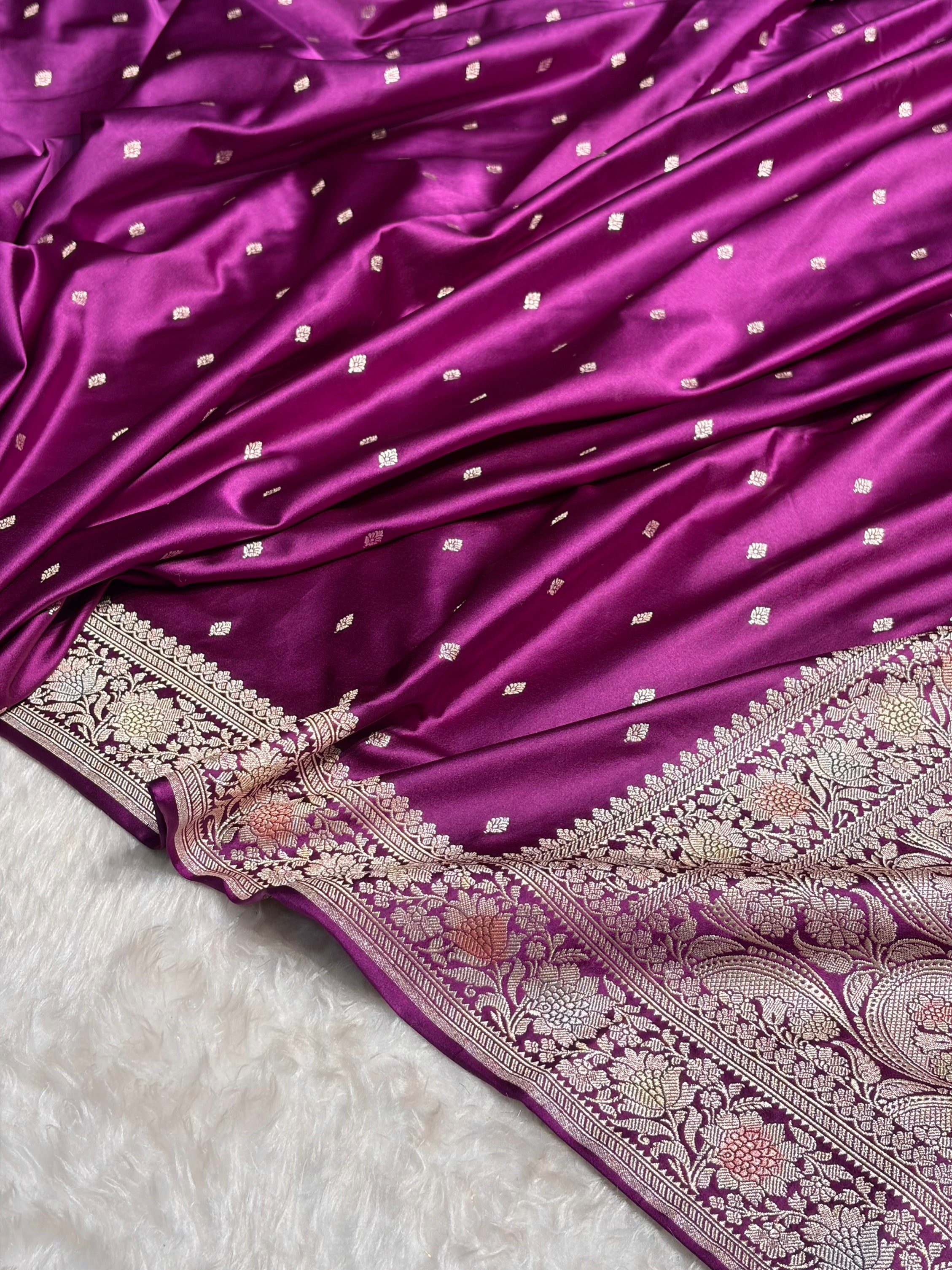 Wine Shades Border Booti Mashru Silk Saree MS77