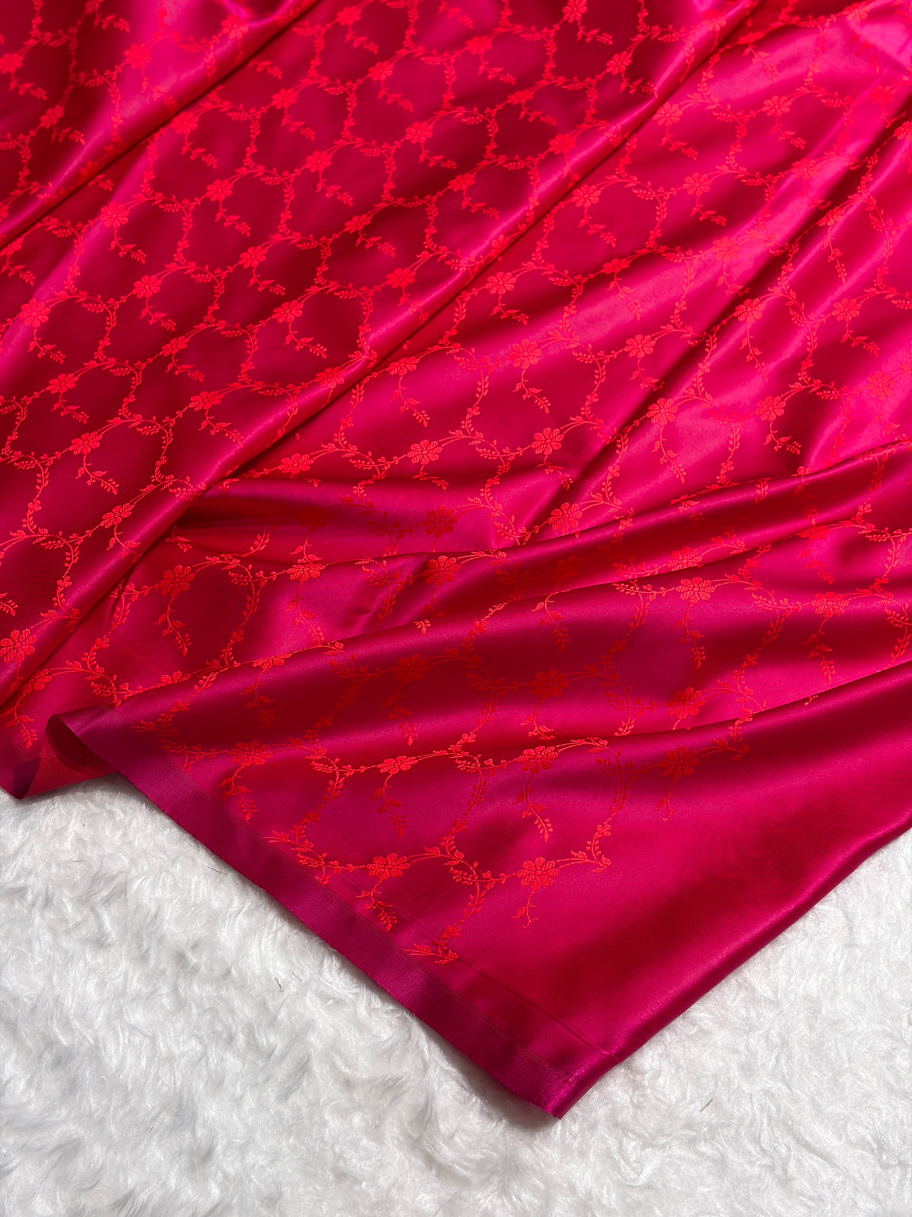 Rani Pink Shades Banarasi Booti Pattern Mashru Silk Saree MSM-136