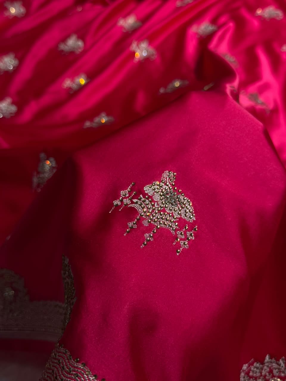 Bridal Banarasi Rani Shades Floral Mashru Silk Saree BMCS87