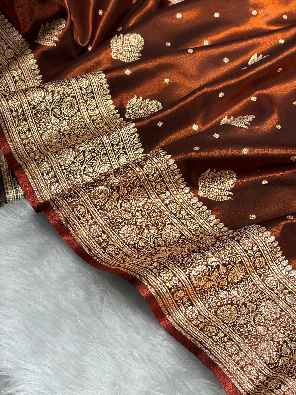 Banarasi Cross Rust Shades Booti Pattern Banarasi Satin Silk Saree SS59