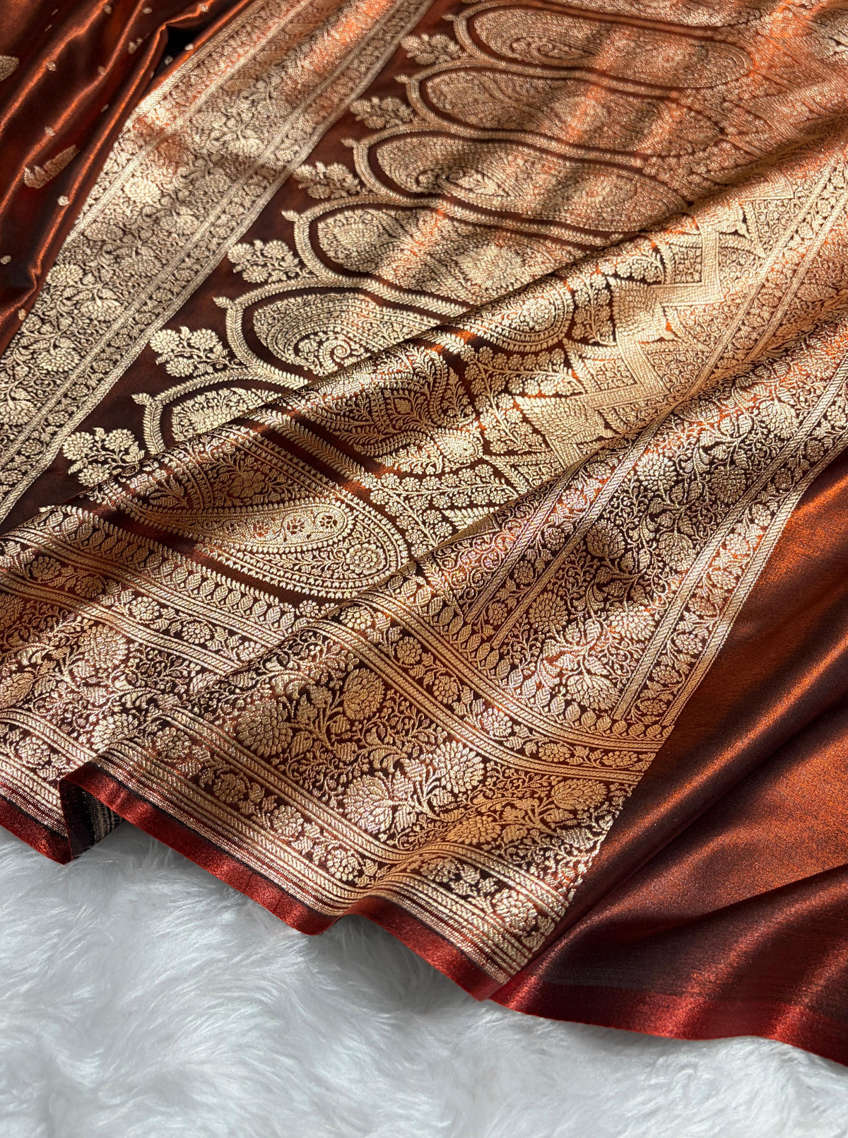 Banarasi Cross Rust Shades Booti Pattern Banarasi Satin Silk Saree SS59