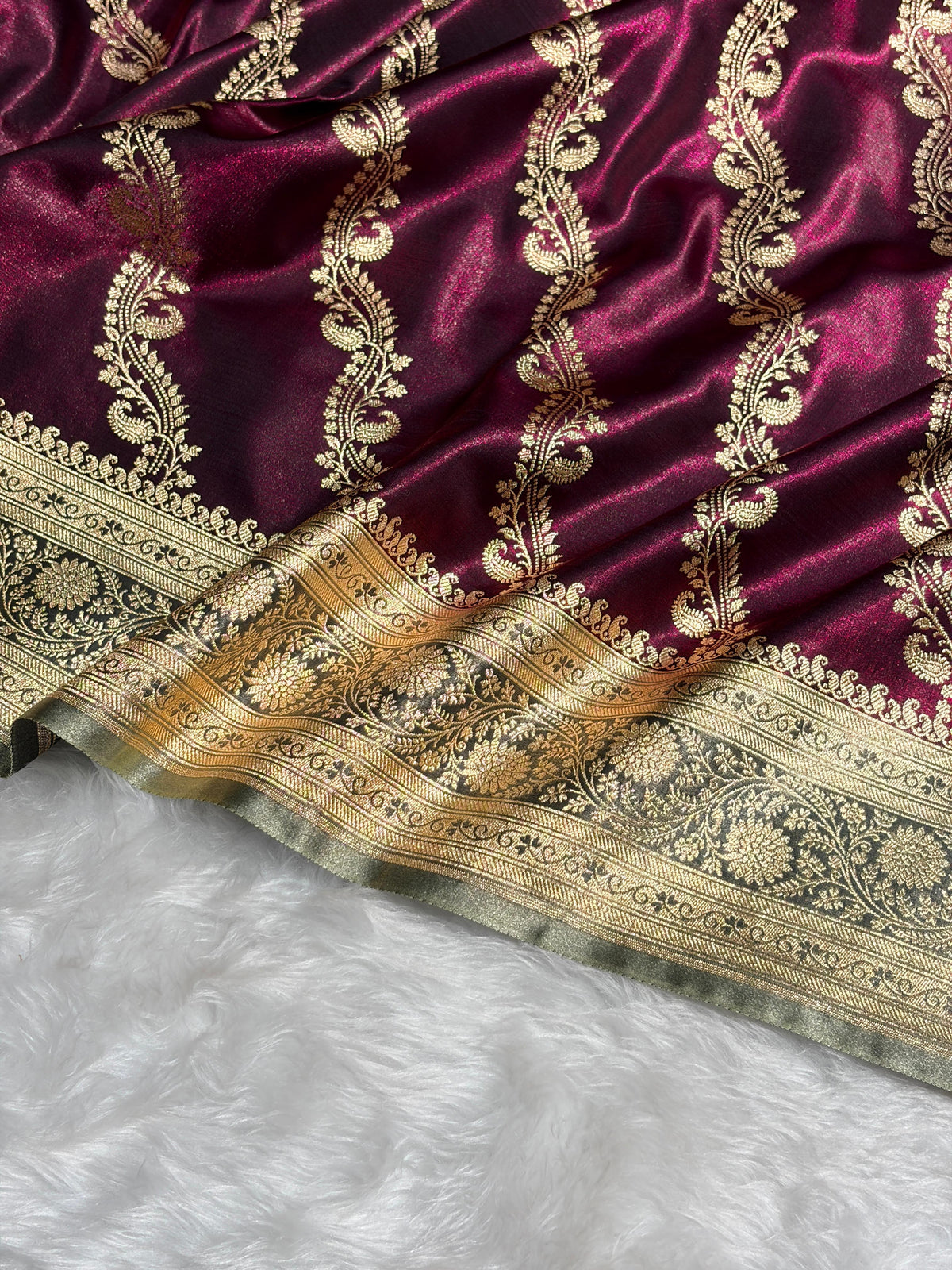Wine Contrast Shades Cross Pattern Banarasi Satin Silk Saree SS39