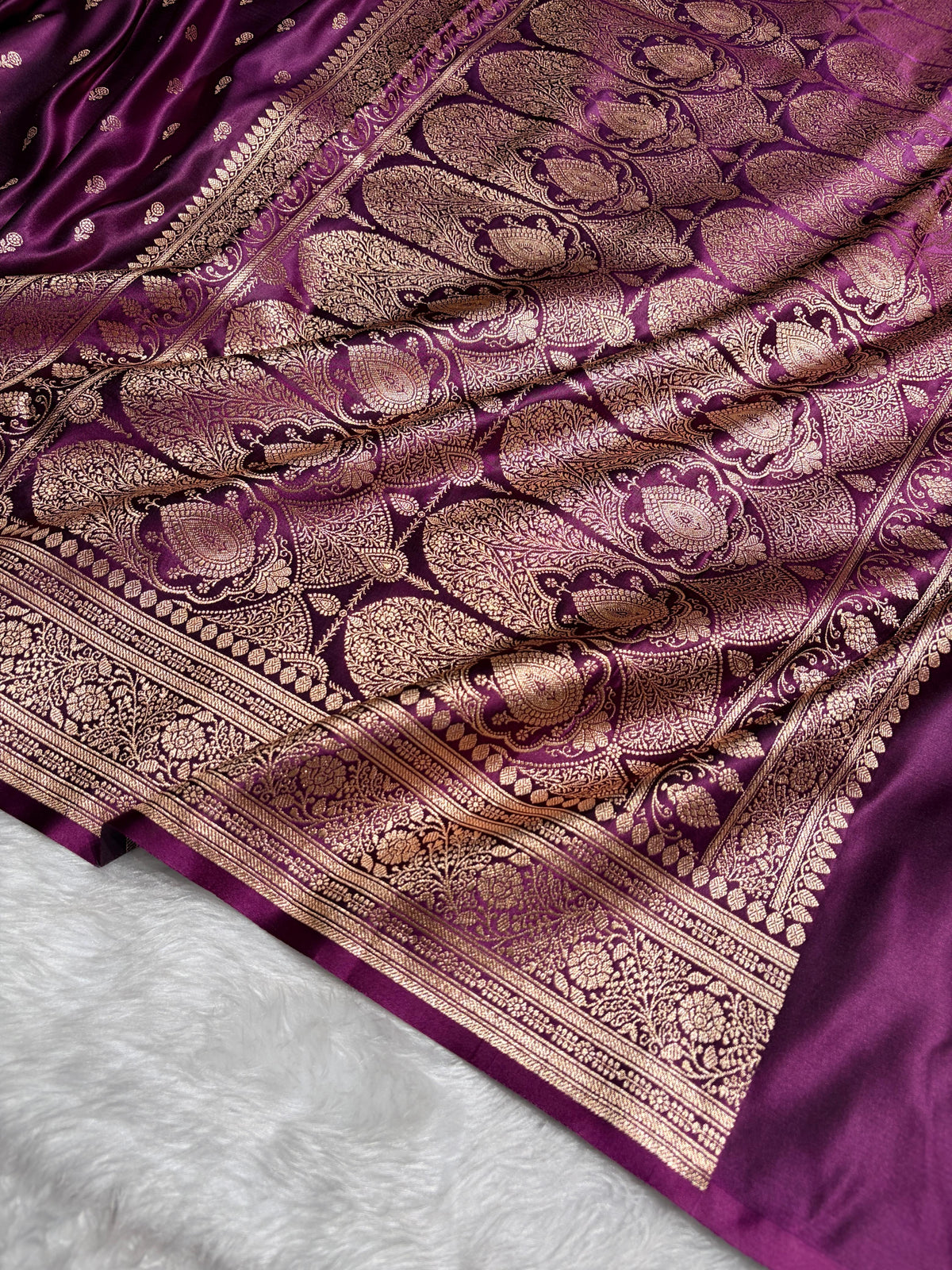Wine Banarasi Satin Katan Saree Floral Booti Pattern SK154