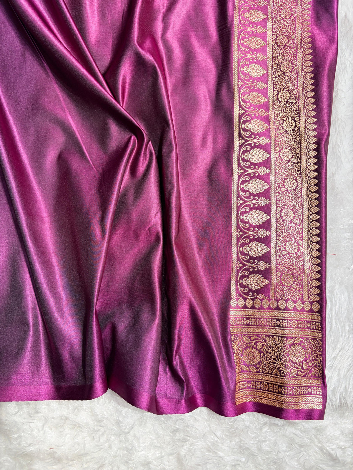 Wine Banarasi Satin Katan Saree Floral Booti Pattern SK154