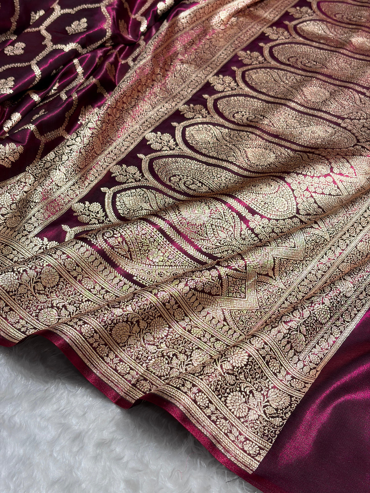 Deep Wine Shades Jaal Pattern Banarasi Satin Silk Saree SS57