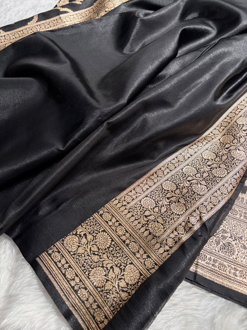 Black Shades Jaal Pattern Banarasi Satin Silk Saree SS57
