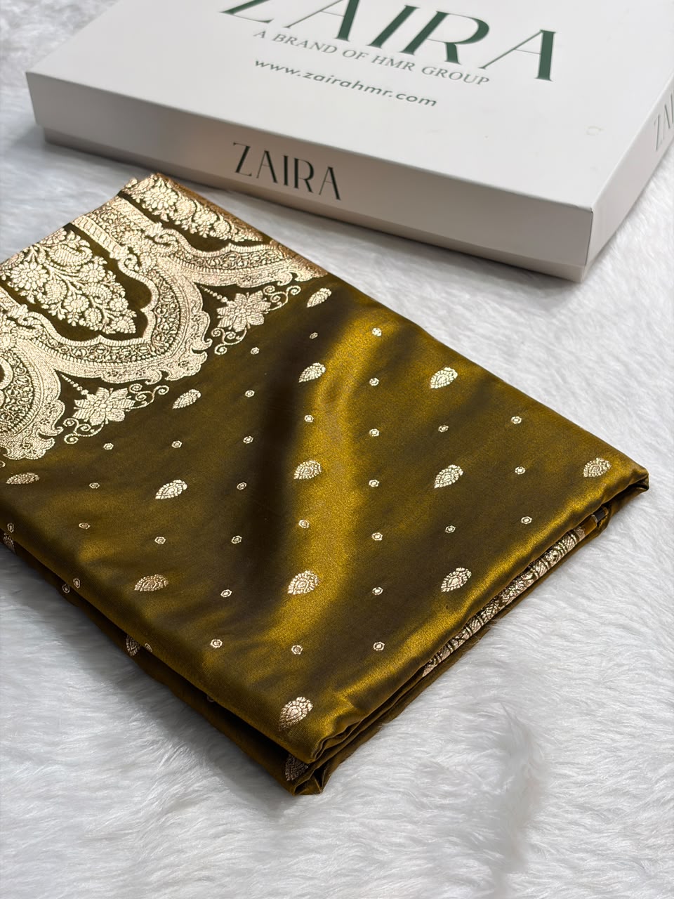Banarasi Mahendi Shades Booti Pattern Banarasi Satin Silk Saree SS64